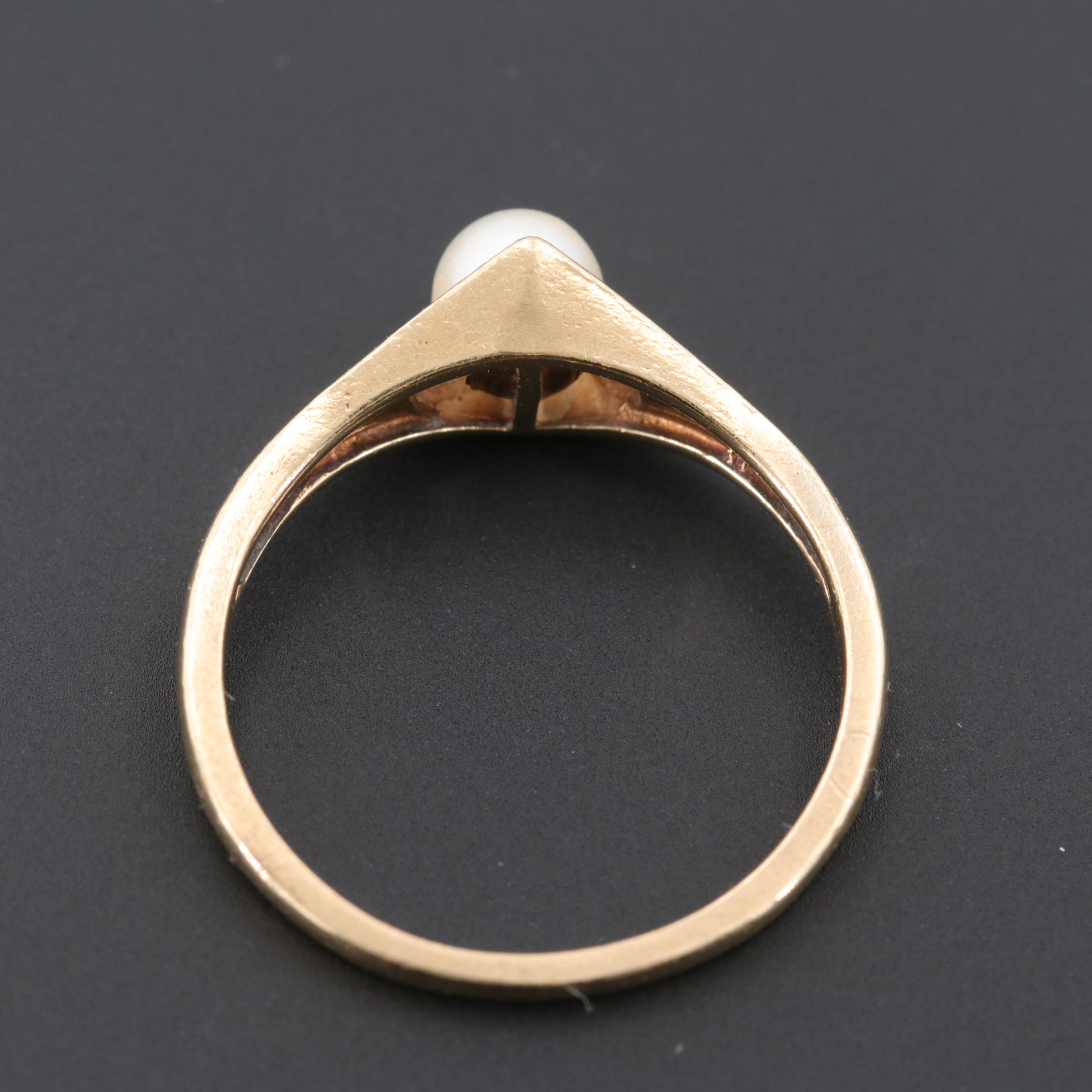 10K Yellow Gold Cultured Pearl Ring