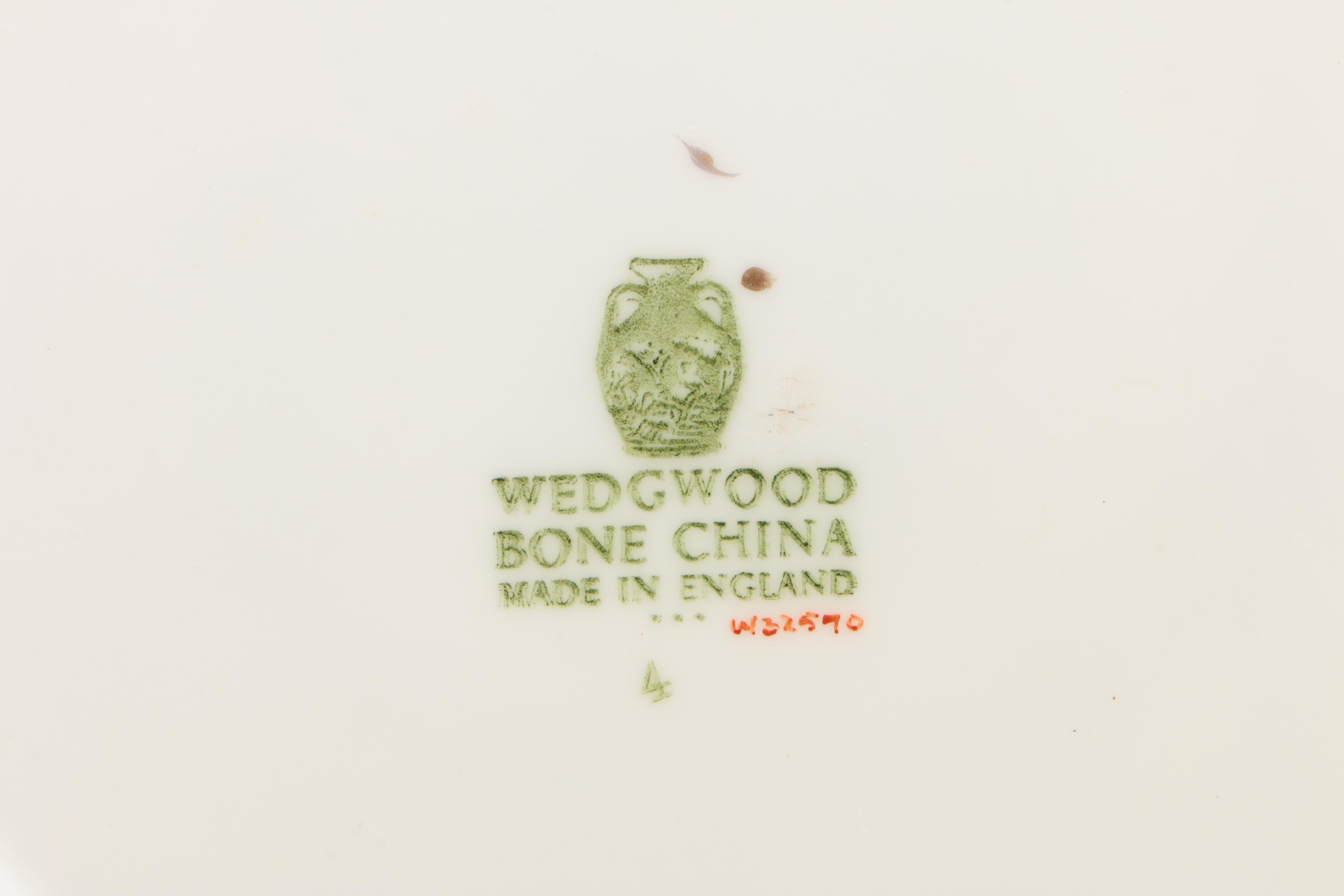 Wedgwood "Appledore" Bone China Dinnerware