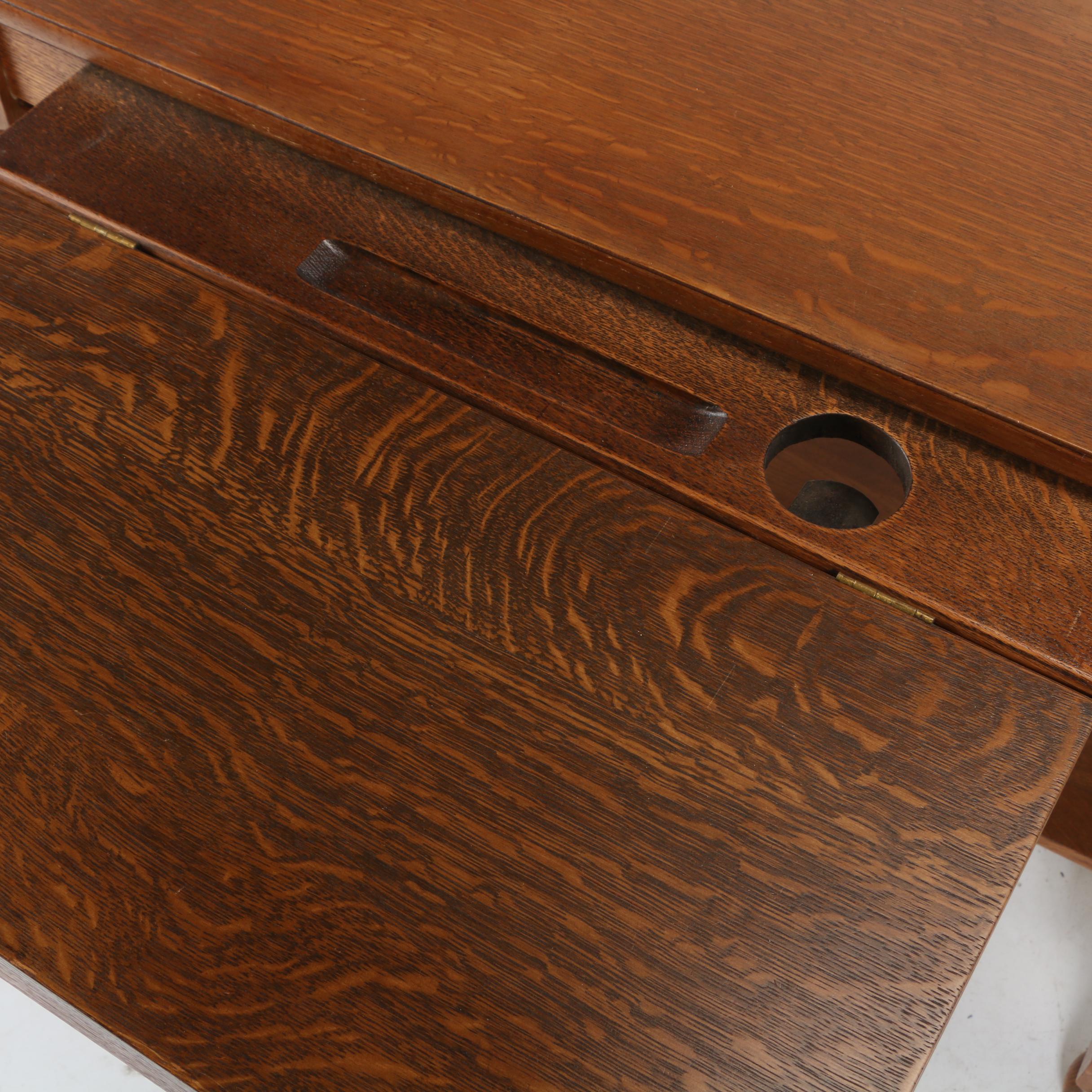 Oak "Cadillac Desk-Table" by Cadillac Cabinet Co. of Detroit, Early 20th Century