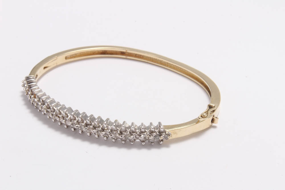 14K Yellow Gold 1.00 CTW Diamond Bangle Bracelet
