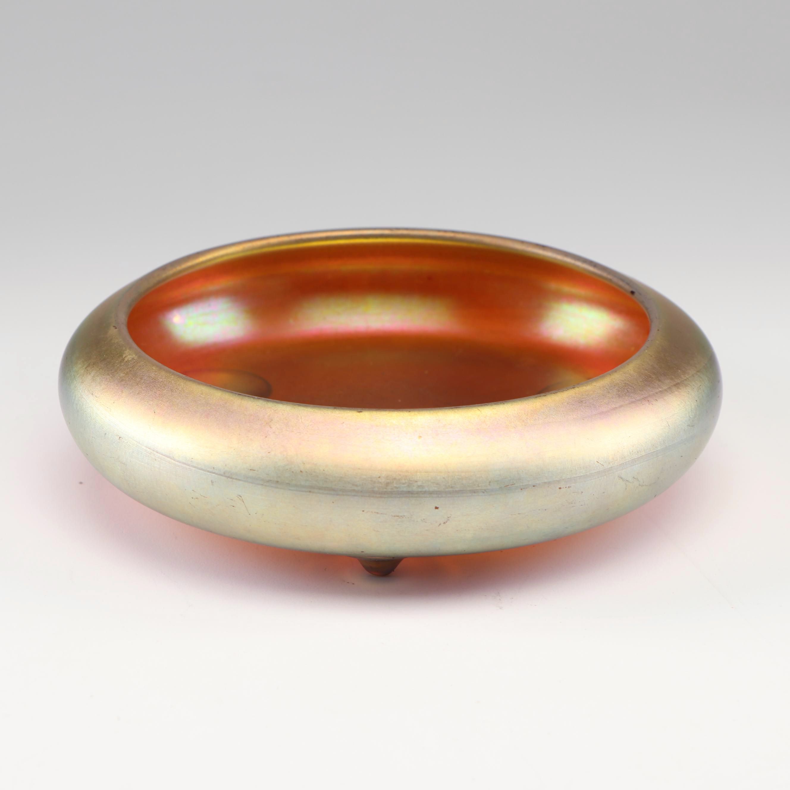 Steuben Gold Aurene Glass Centerpiece Bowl, Early 20th Century