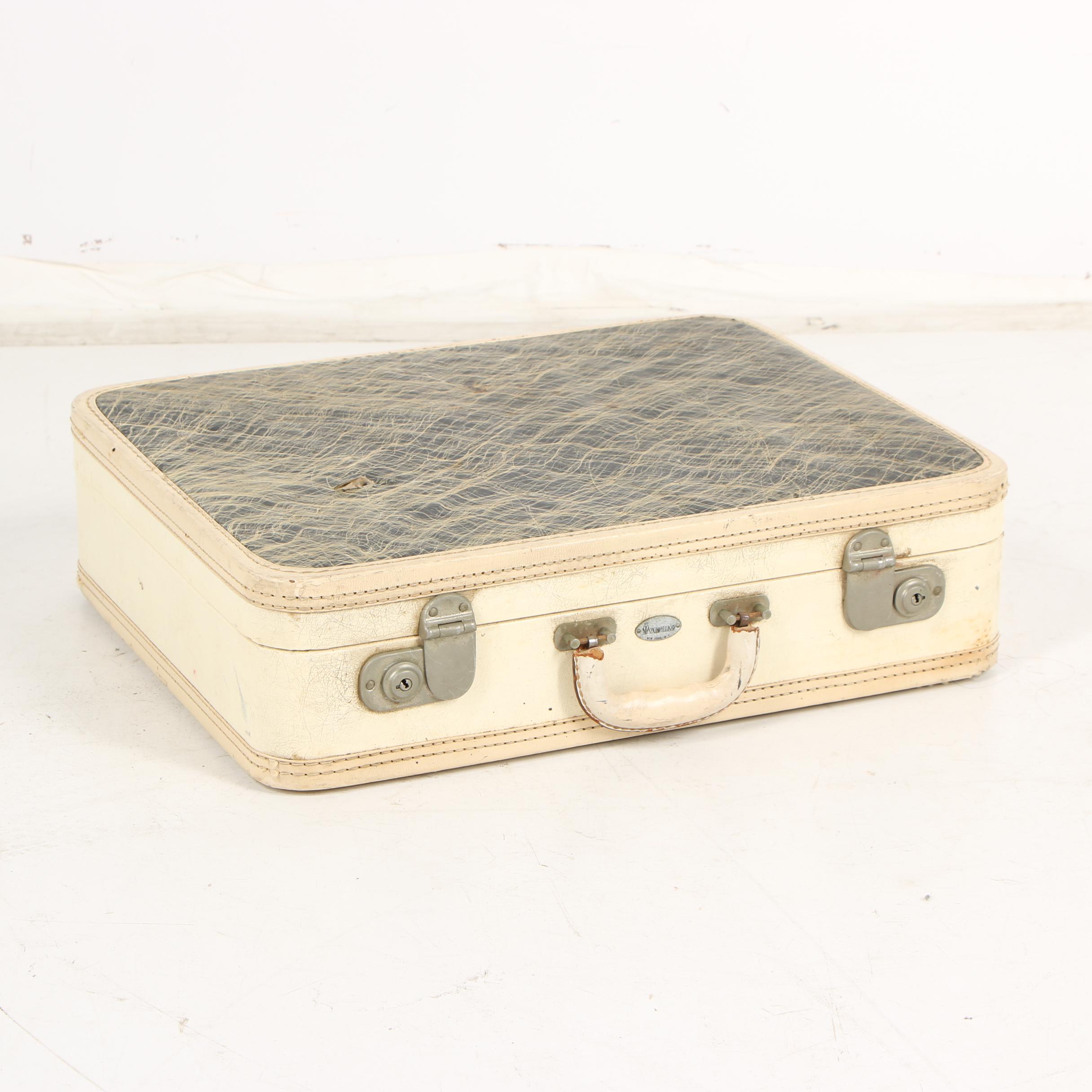 Maximillian New York Fibre Glass Canvas Suitcase, 1940s Vintage