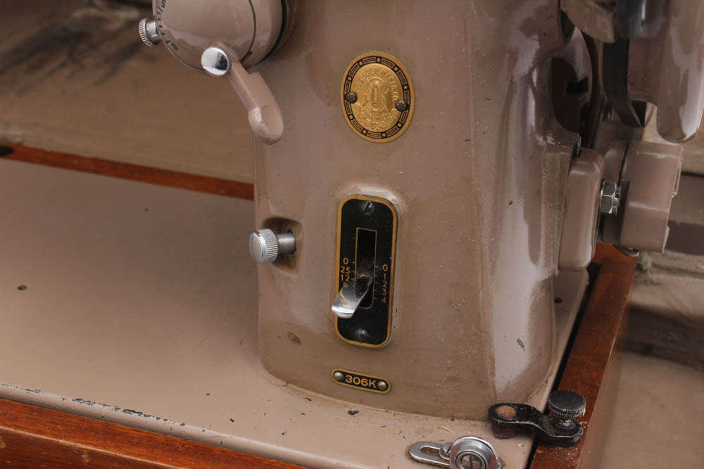 Singer Automatic Swing-Needle Machine 306 Sewing Machine