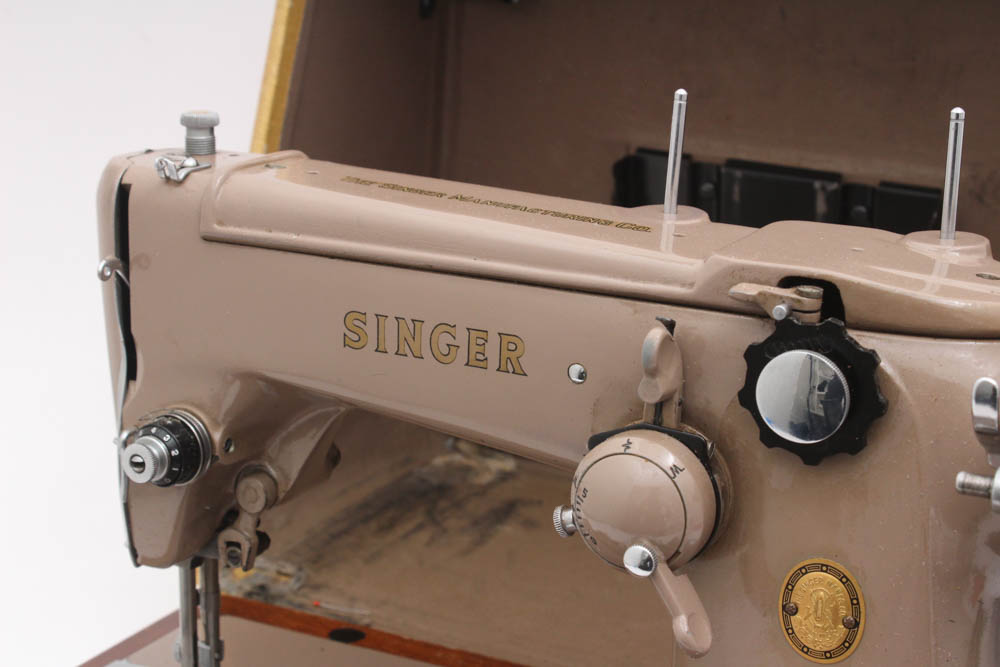 Singer Automatic Swing-Needle Machine 306 Sewing Machine