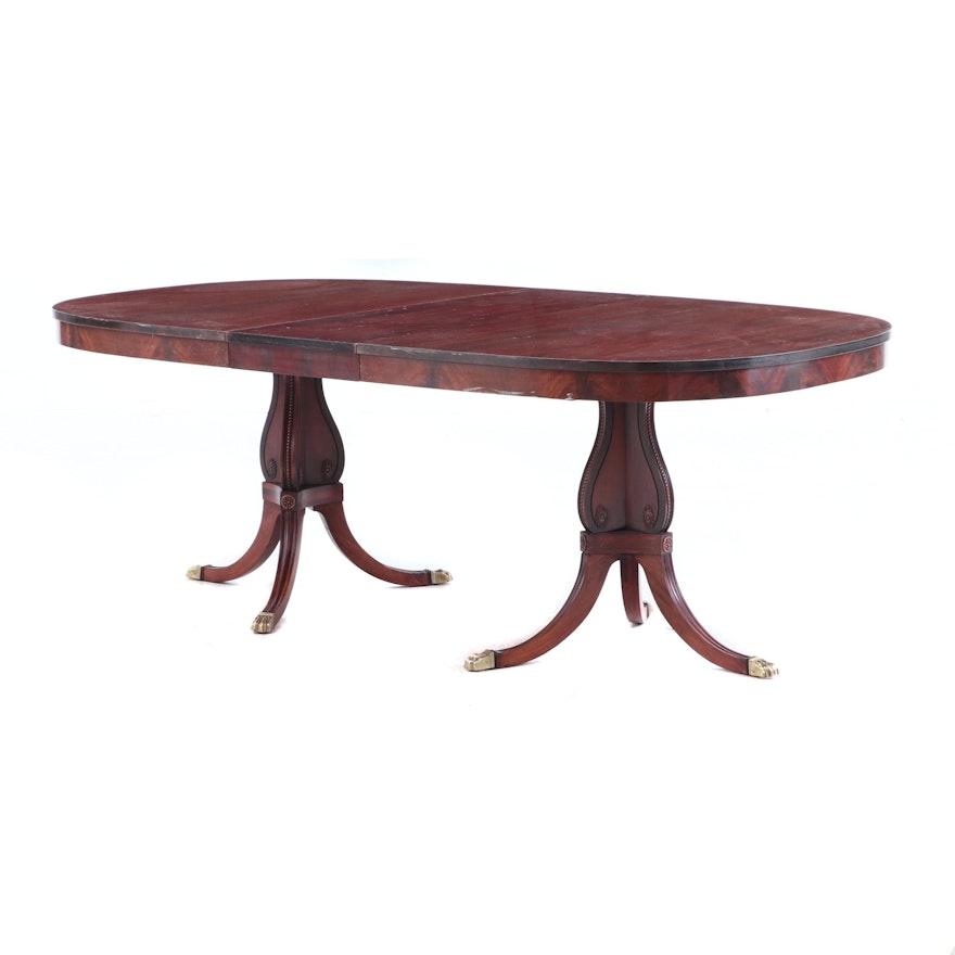 Mahogany Duncan Phyfe Dinning Table with One Leaf