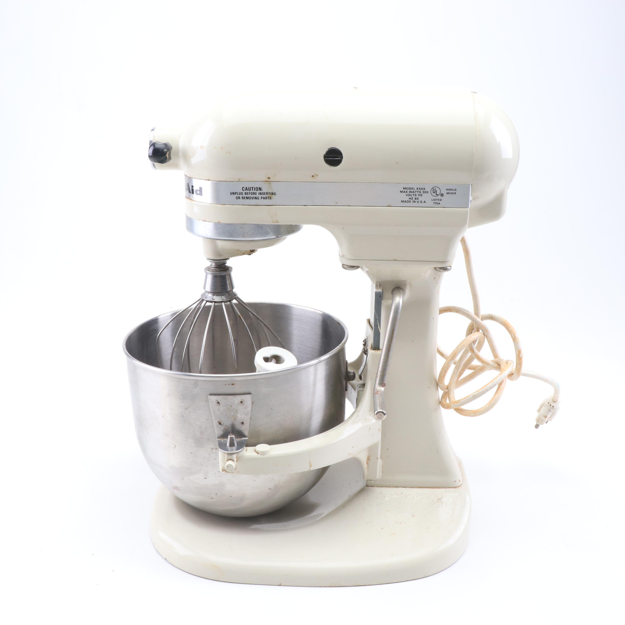 Vintage KitchenAid Stand Mixer Model K5SSwith Attachments