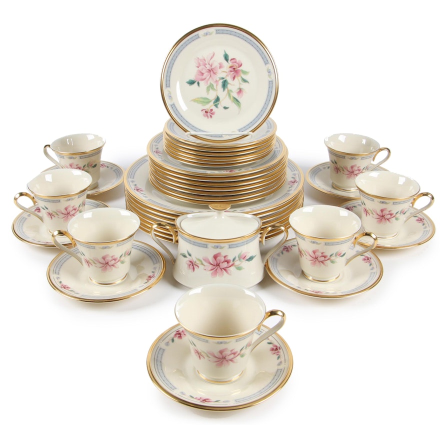 Lenox Dimension Collection "Barrington" Bone China Dinnerware, Late 20th Century