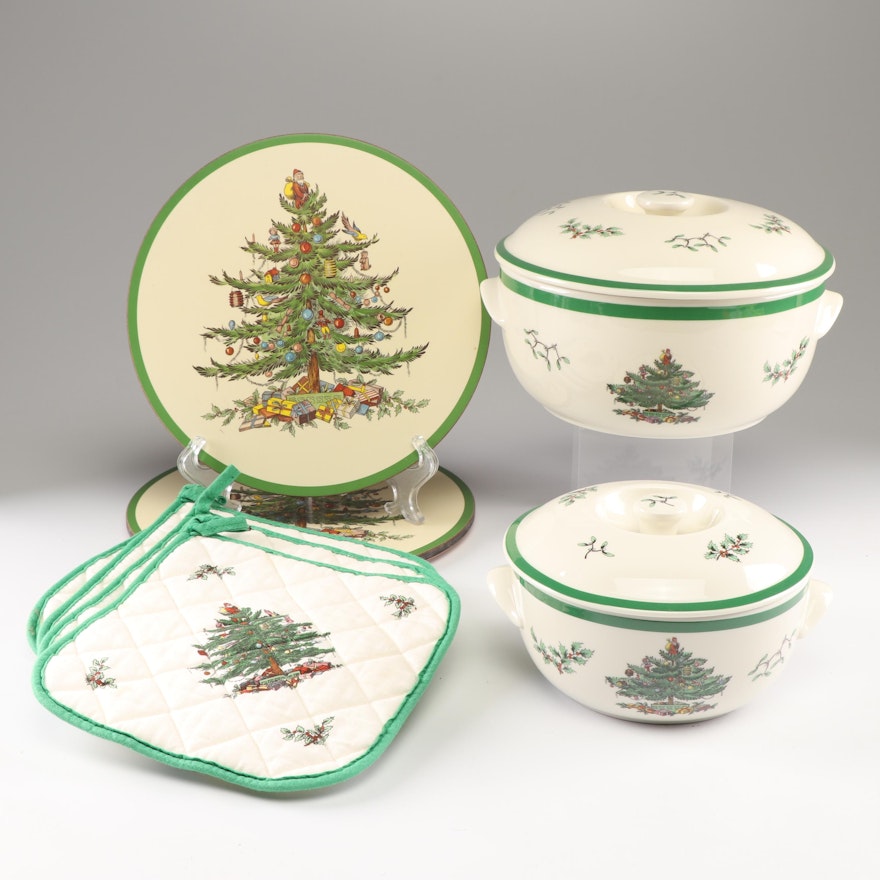 Spode "Christmas Tree" Round Casserole Dishes with Trivets and Potholders