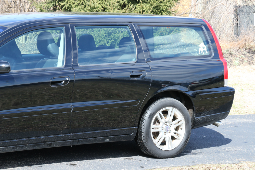 2006 Volvo V70 Wagon with Leather Interior