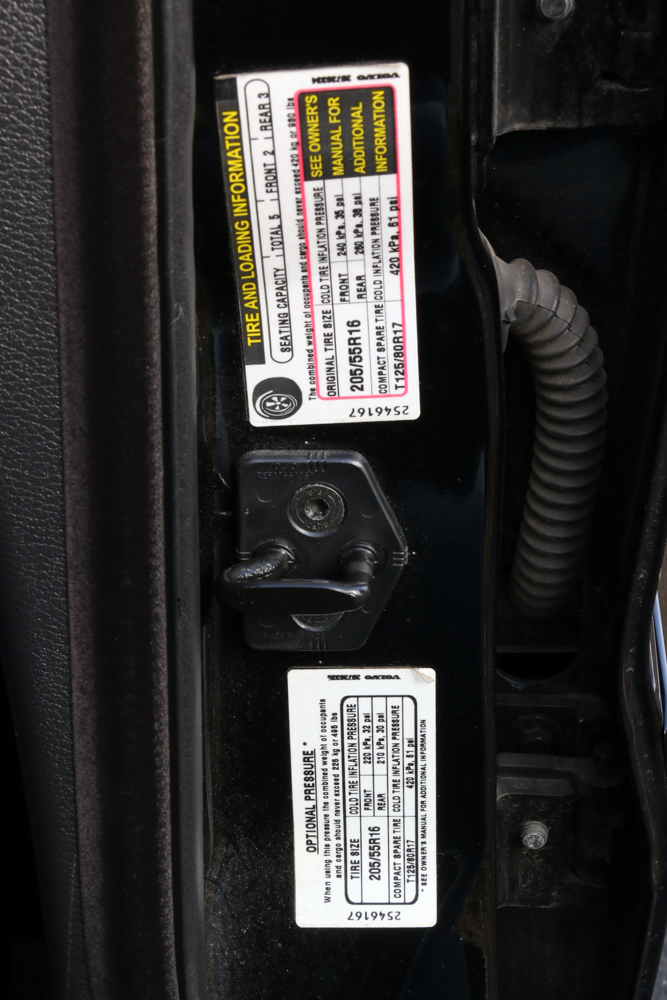 2006 Volvo V70 Wagon with Leather Interior