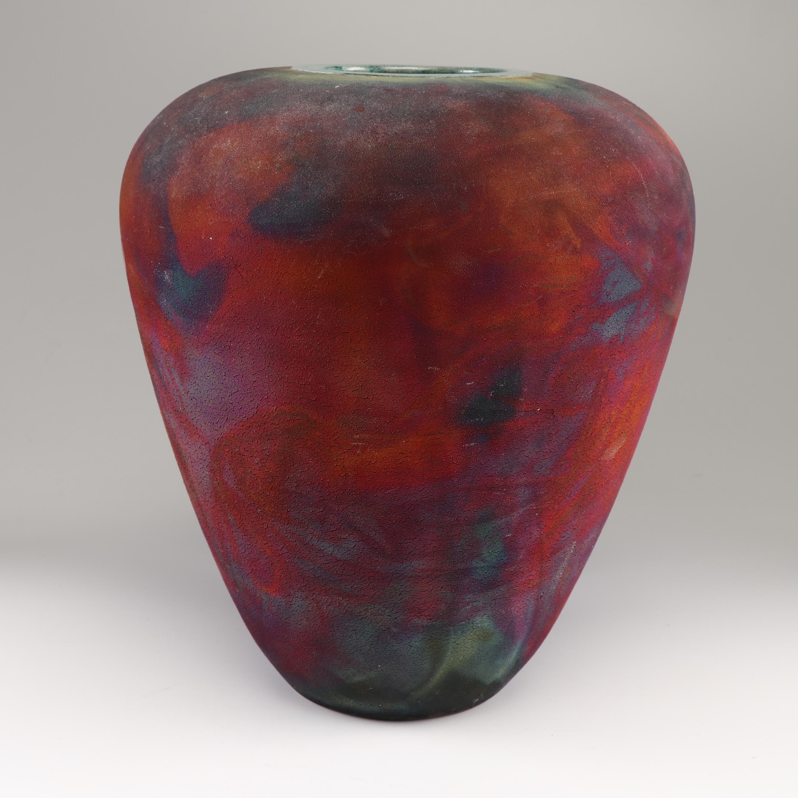 Les Mitchell Stoneware Copper Flashed Raku Vase, Late 20th Century