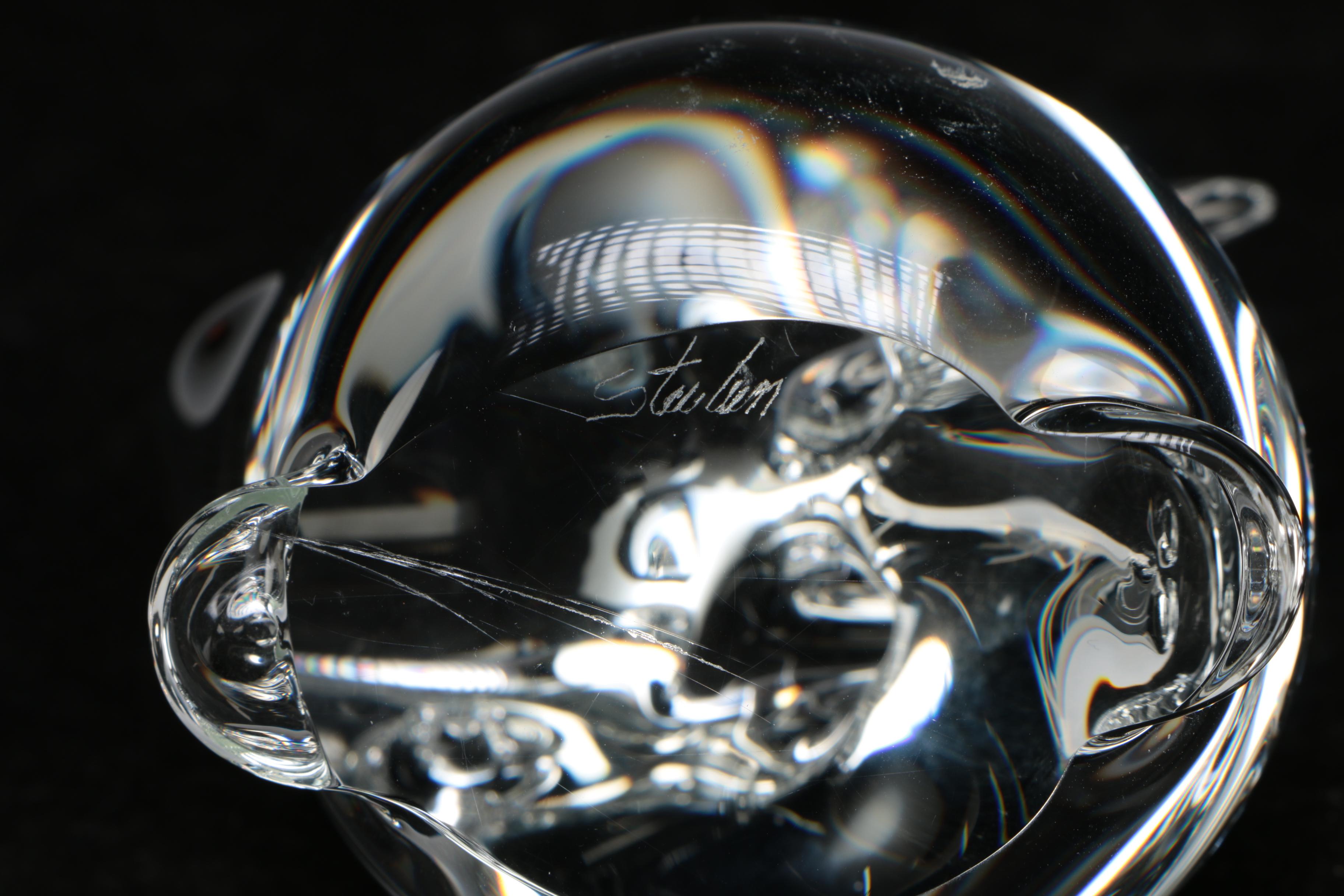 Steuben Art Glass "Bunny" Figurine Designed by Robert Cassetti, 1997