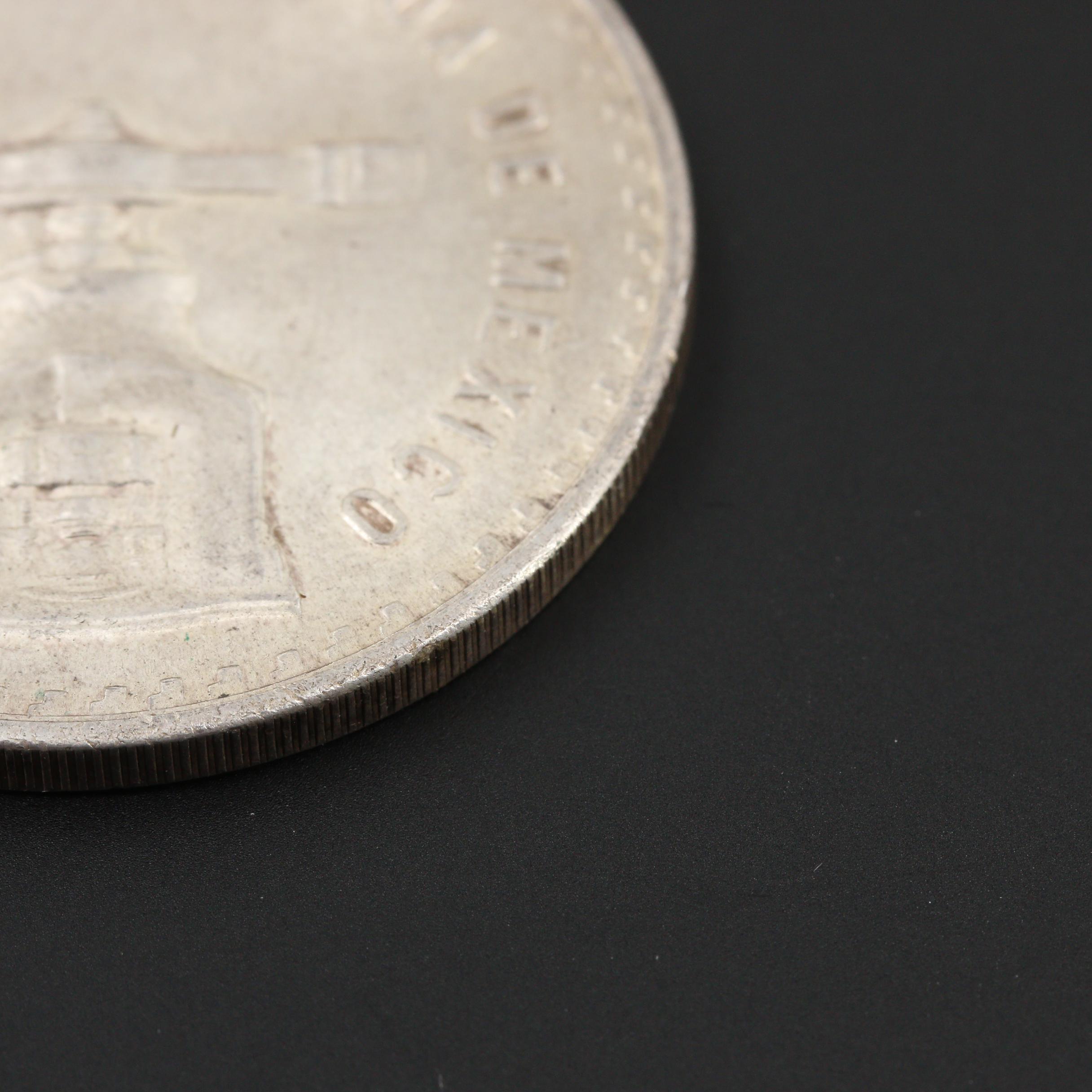 1979 Mexico 1 Onza Silver Bullion Coin