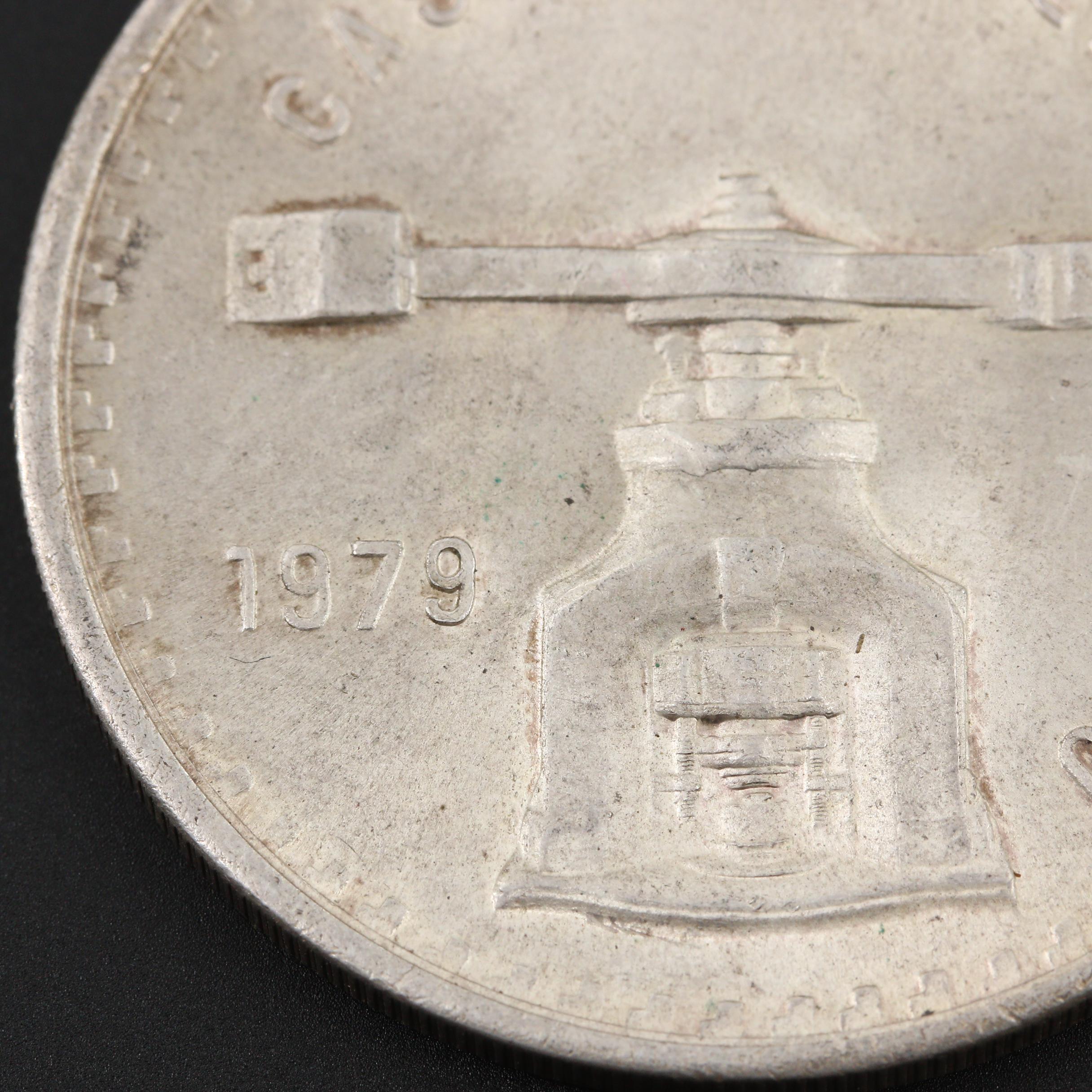 1979 Mexico 1 Onza Silver Bullion Coin
