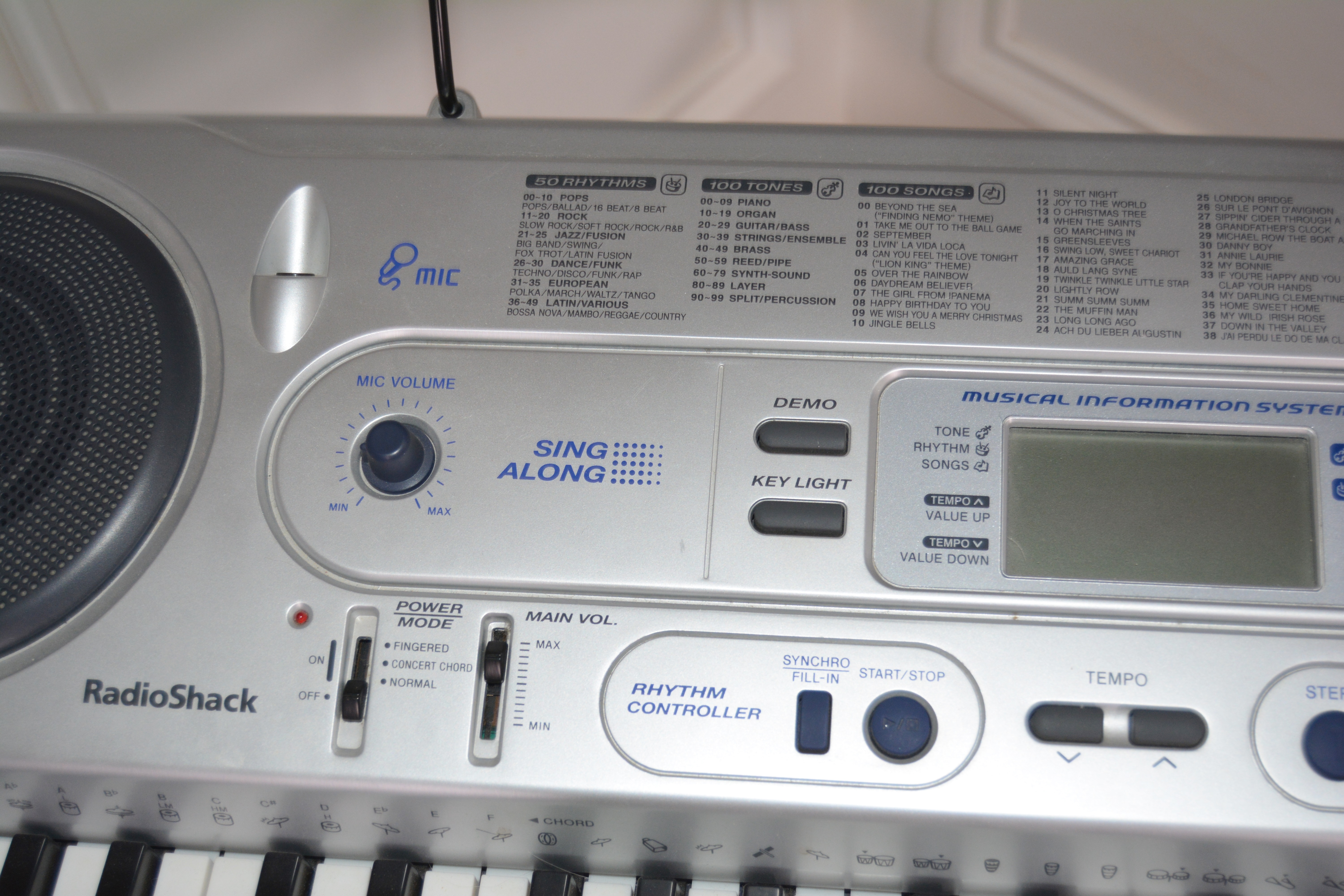 Radio Shack Keyboard LK -1261, Bench and Music Stand