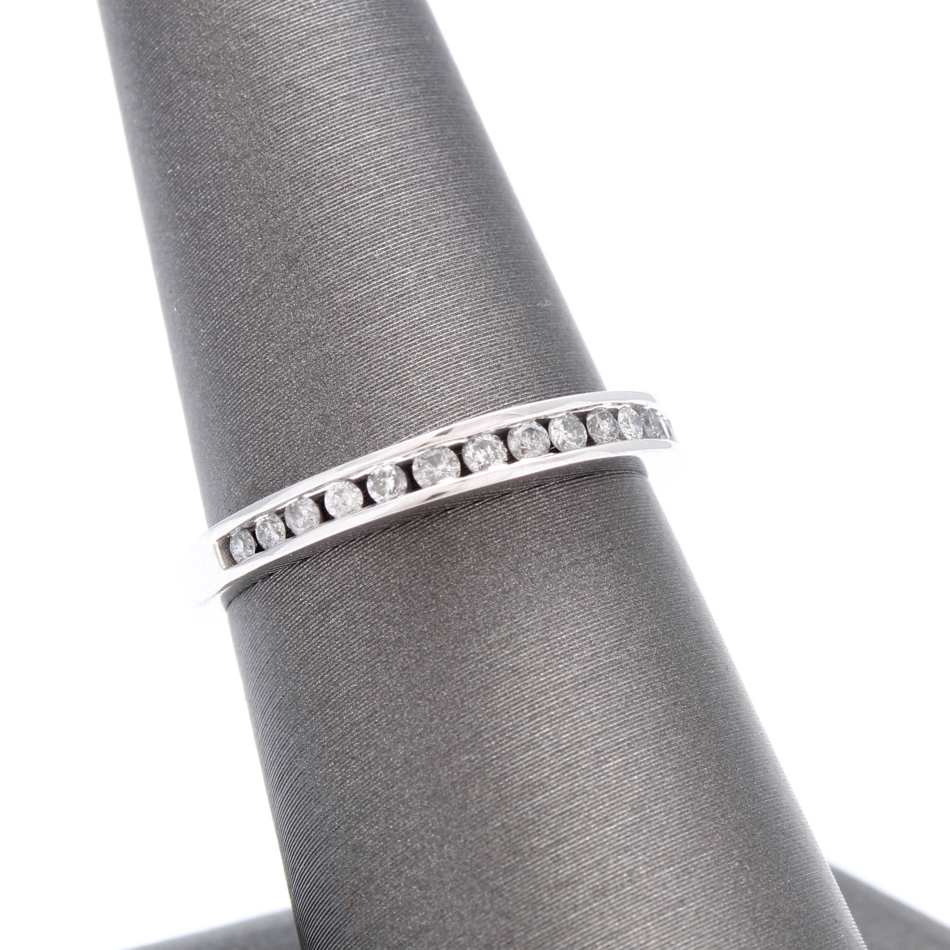 10K White Gold Diamond Ring