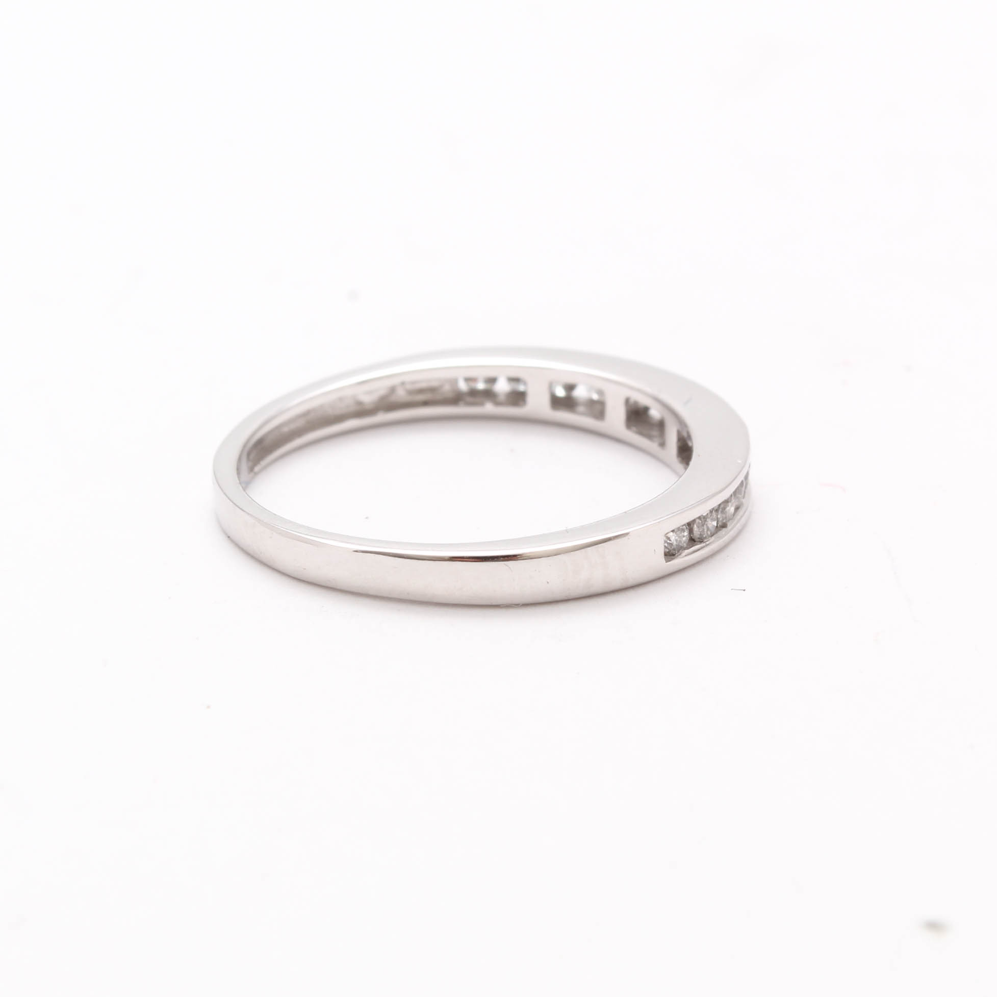 10K White Gold Diamond Ring