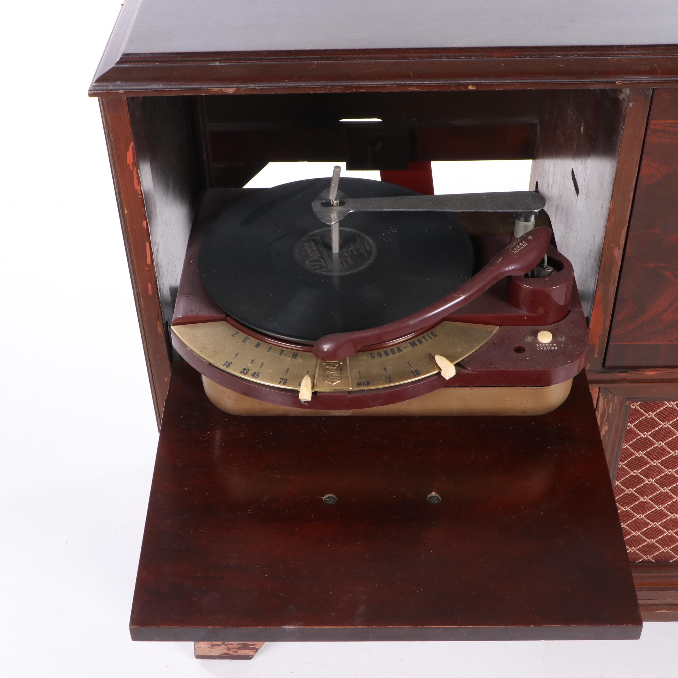 Zenith Cobramatic Mahogany Turntable and Radio Cabinet, 1950's