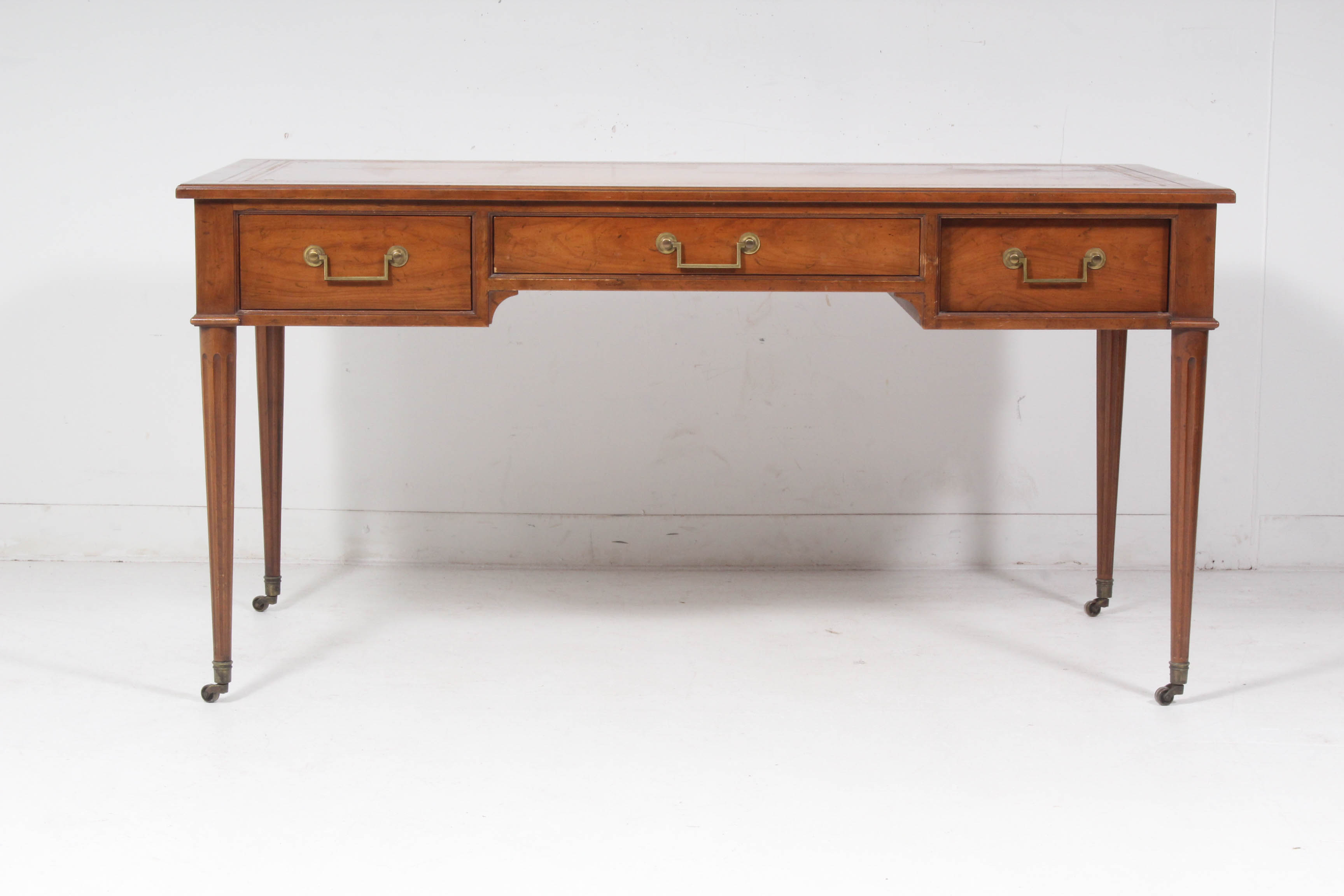Baker Furniture Sheraton Style Leather Top Executive Desk, Late 20th Century
