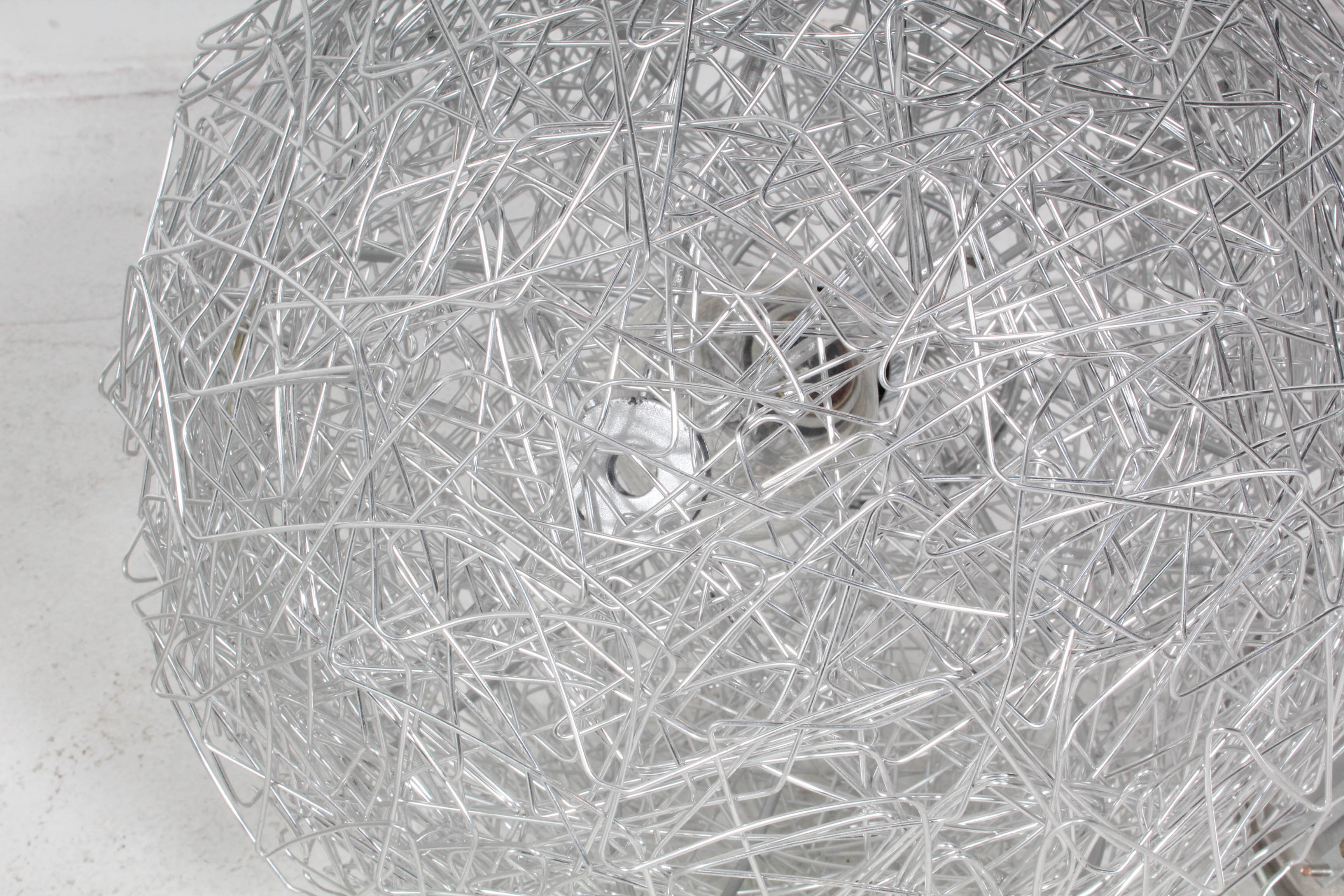 Jun Long Formed Wire Pendant Lamps