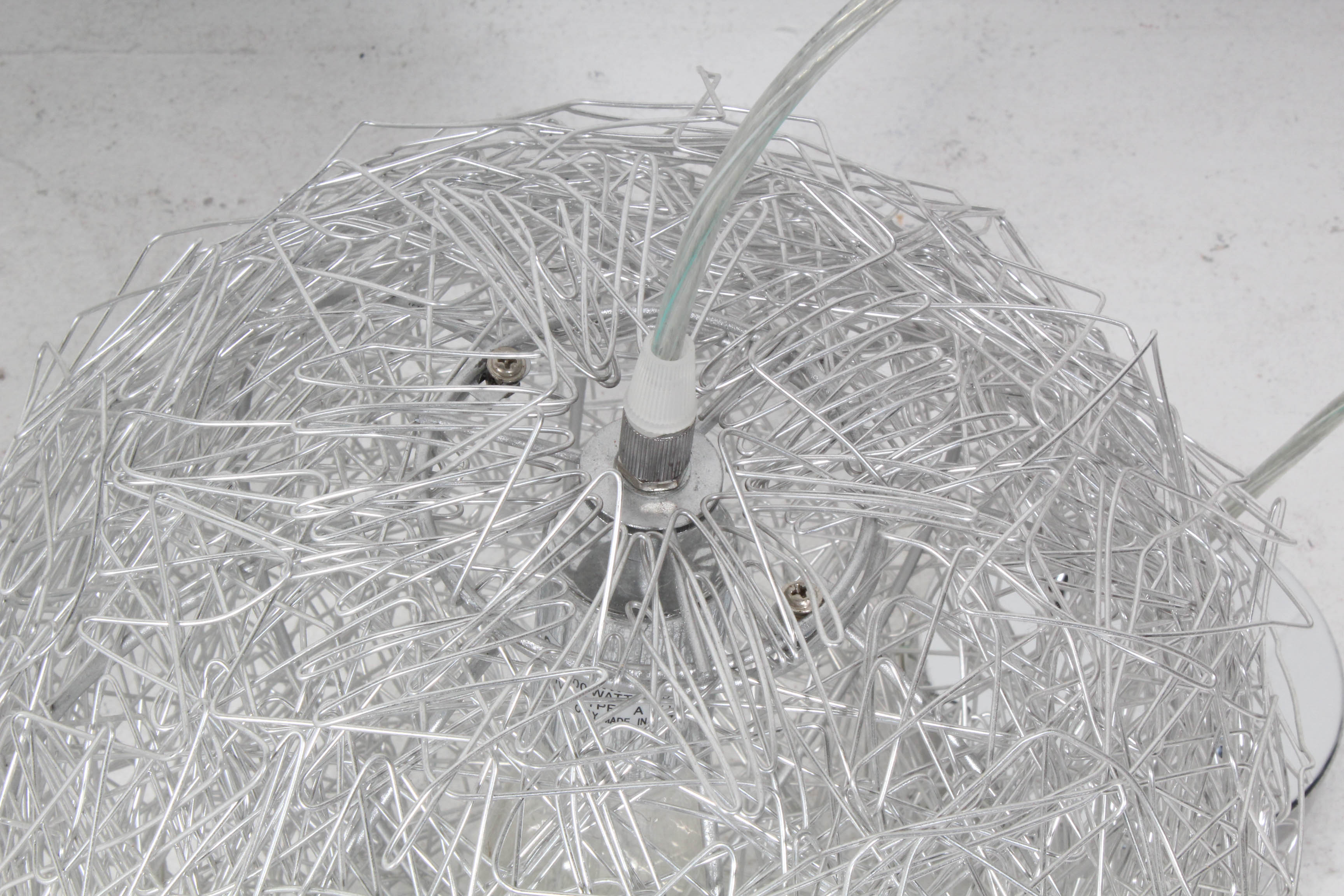 Jun Long Formed Wire Pendant Lamps