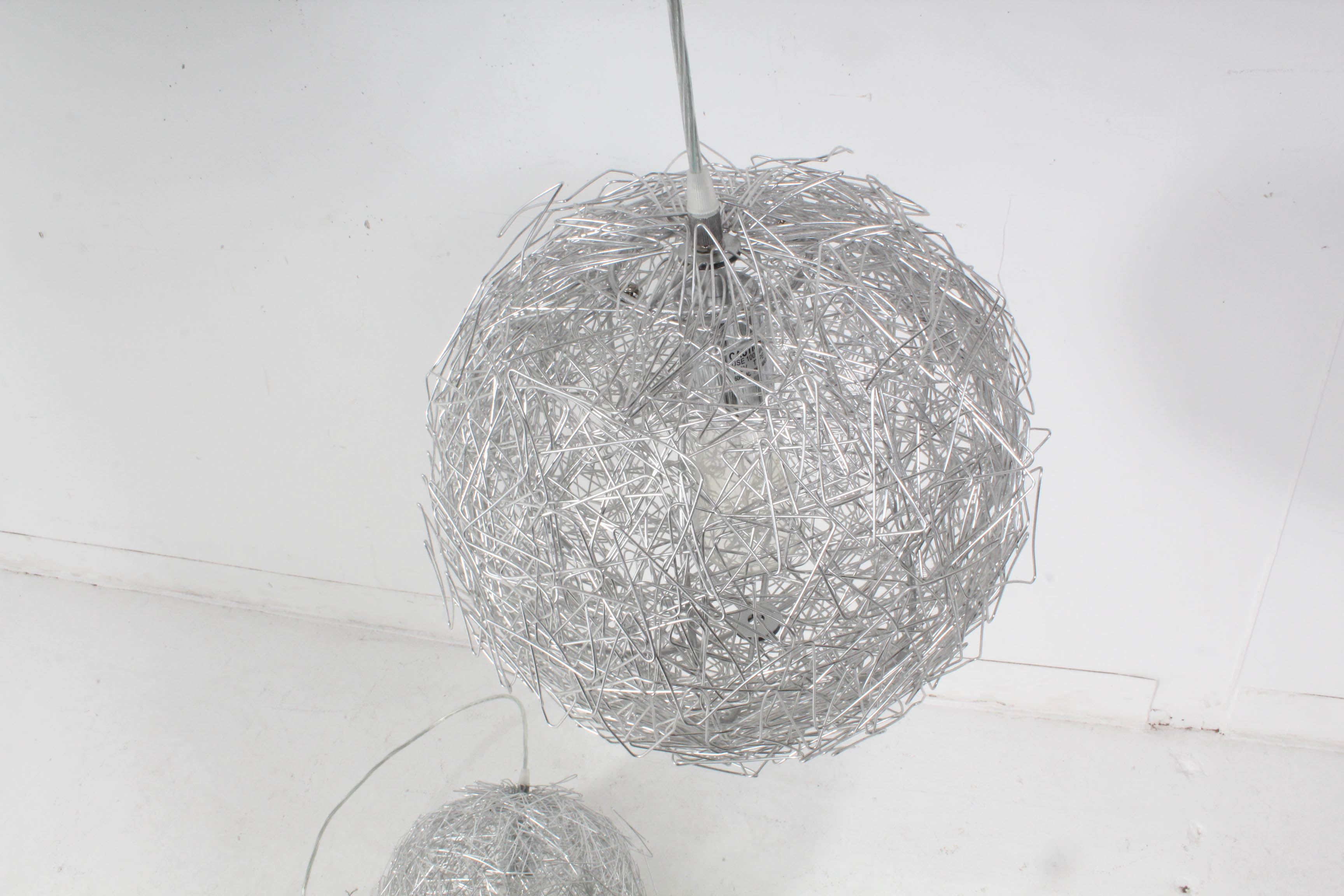 Jun Long Formed Wire Pendant Lamps