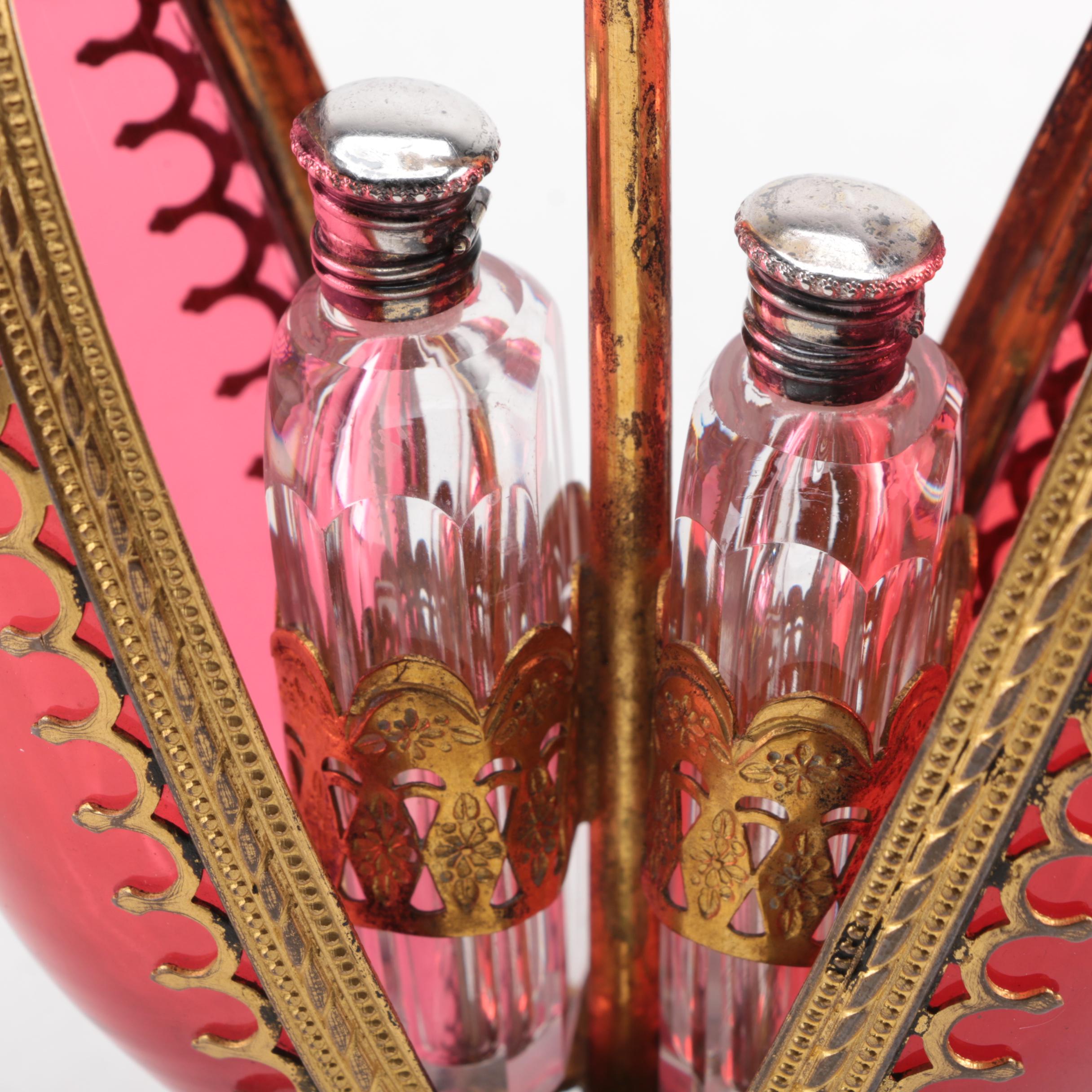 French Ruby Glass Perfume "Etui" in Egg Form, 19th Century