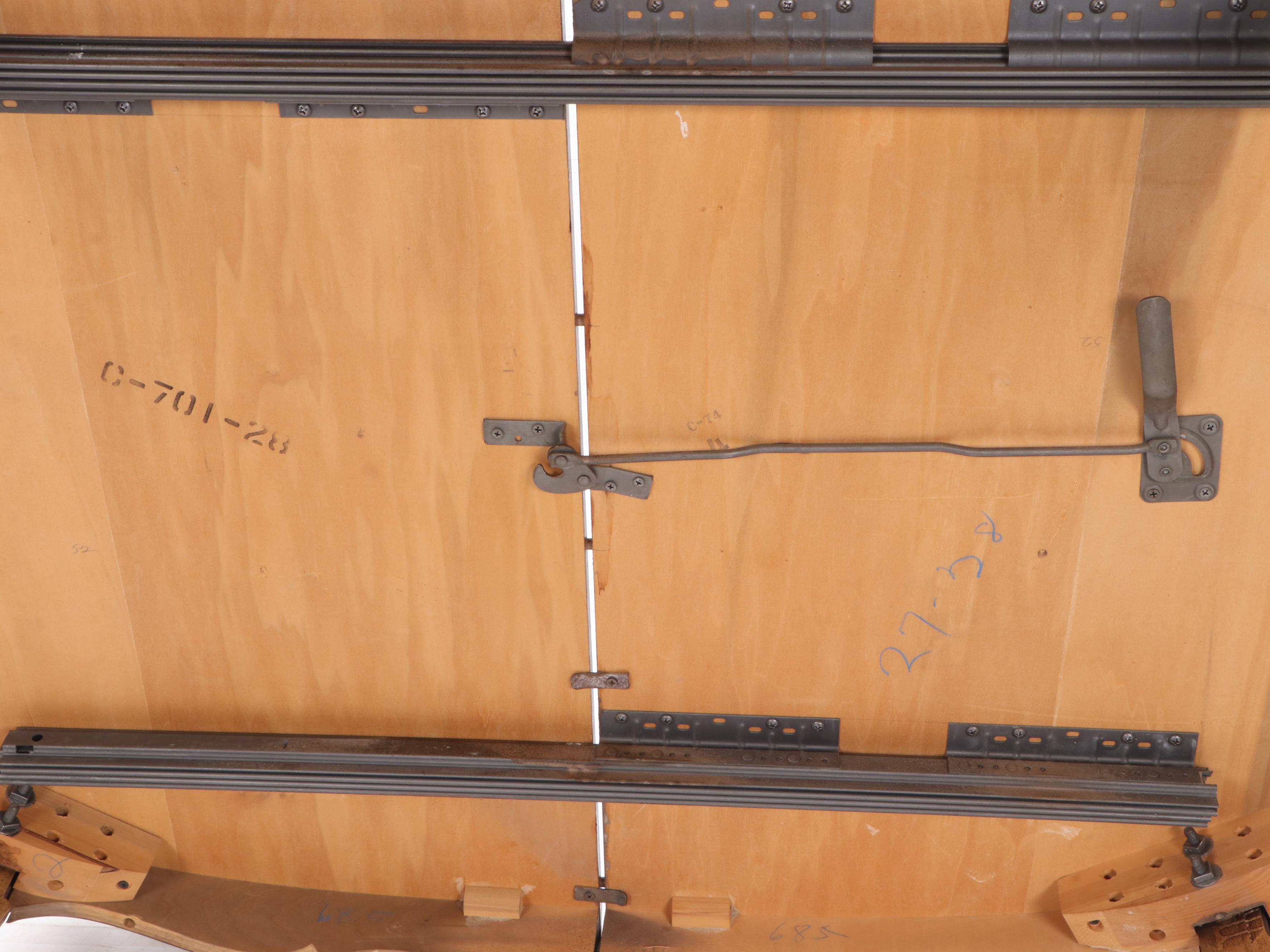 Thomasville "Tableau" Expandable Dining Table and Chair Set, Mid 20th Century