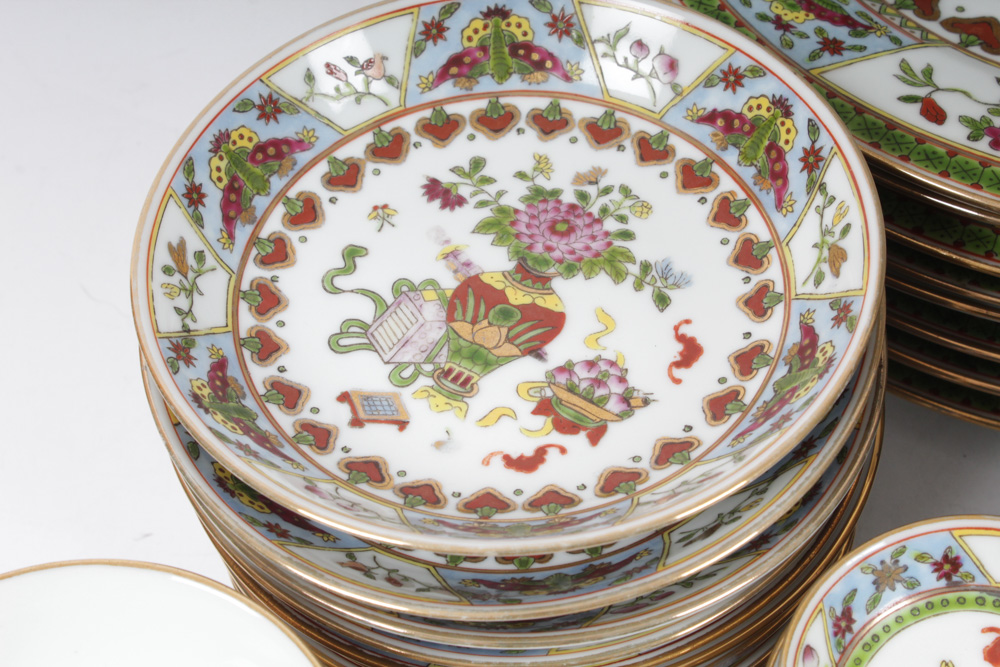 Chinese Hand-Painted Porcelain Tableware