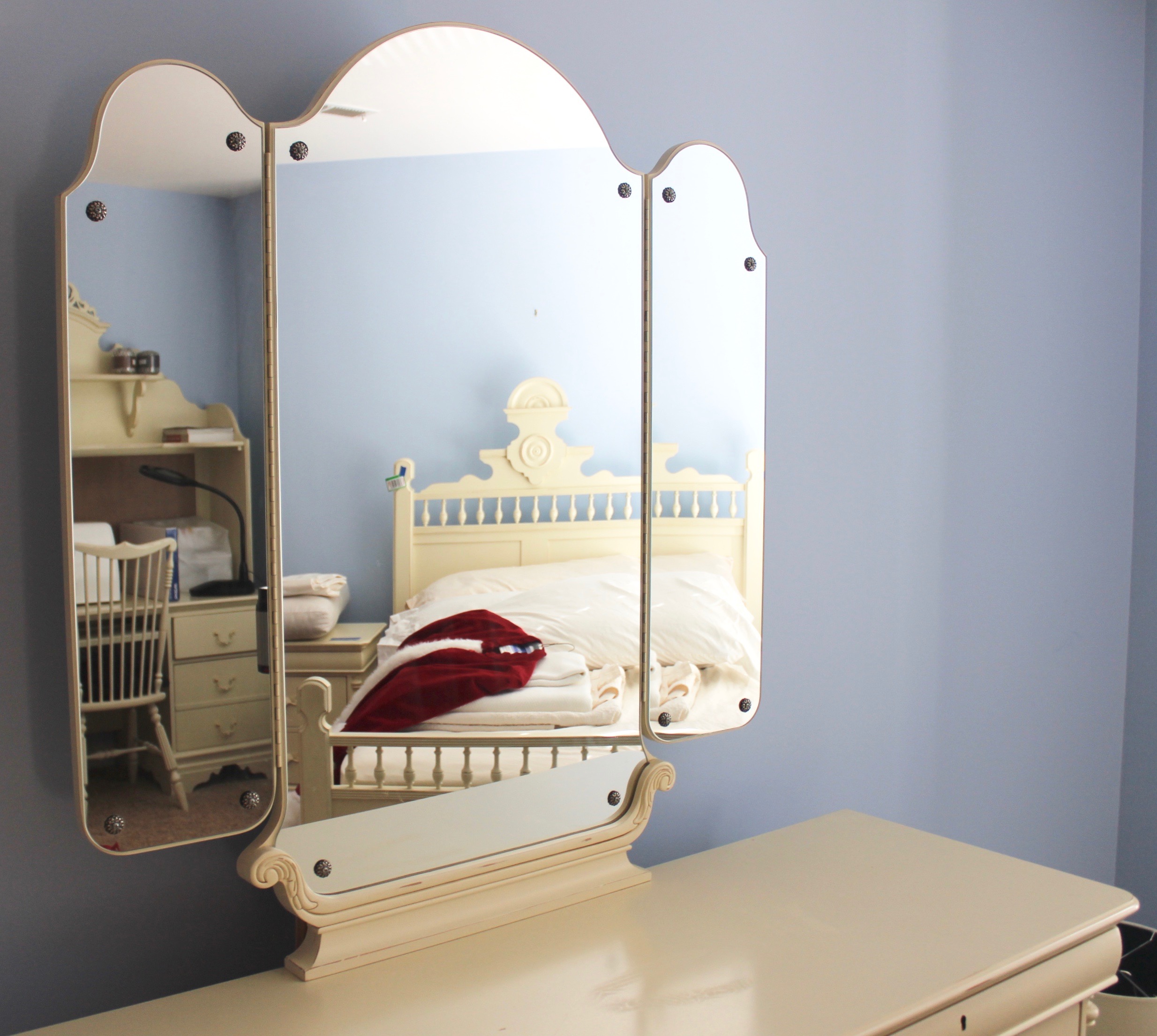 Betsy Cameron for Lexington Dresser with Mirror, Late 20th/Early 21st Century
