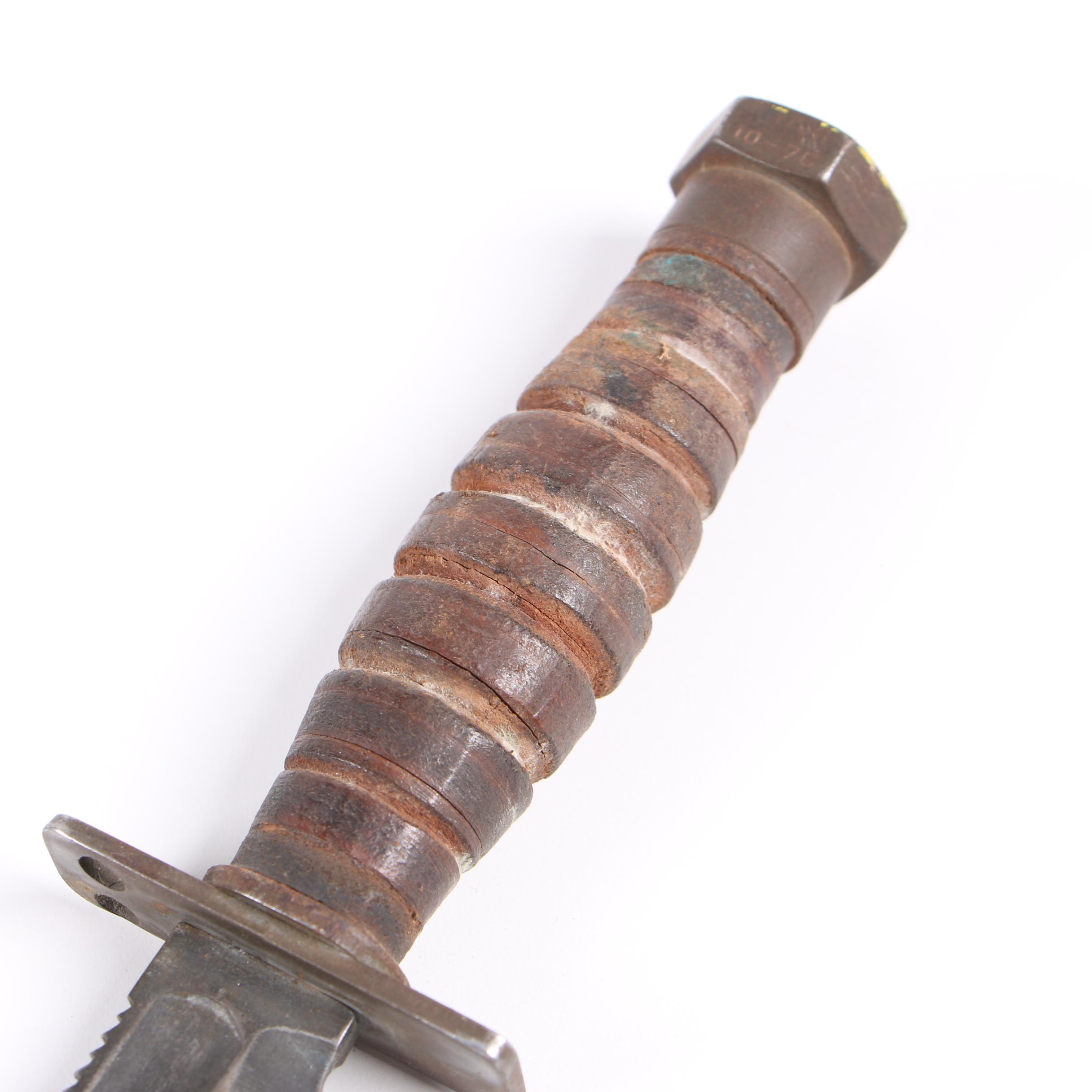 Vietnam Era US Military Ontario 10-76 Pilots Combat/Survival Knife with Sheath