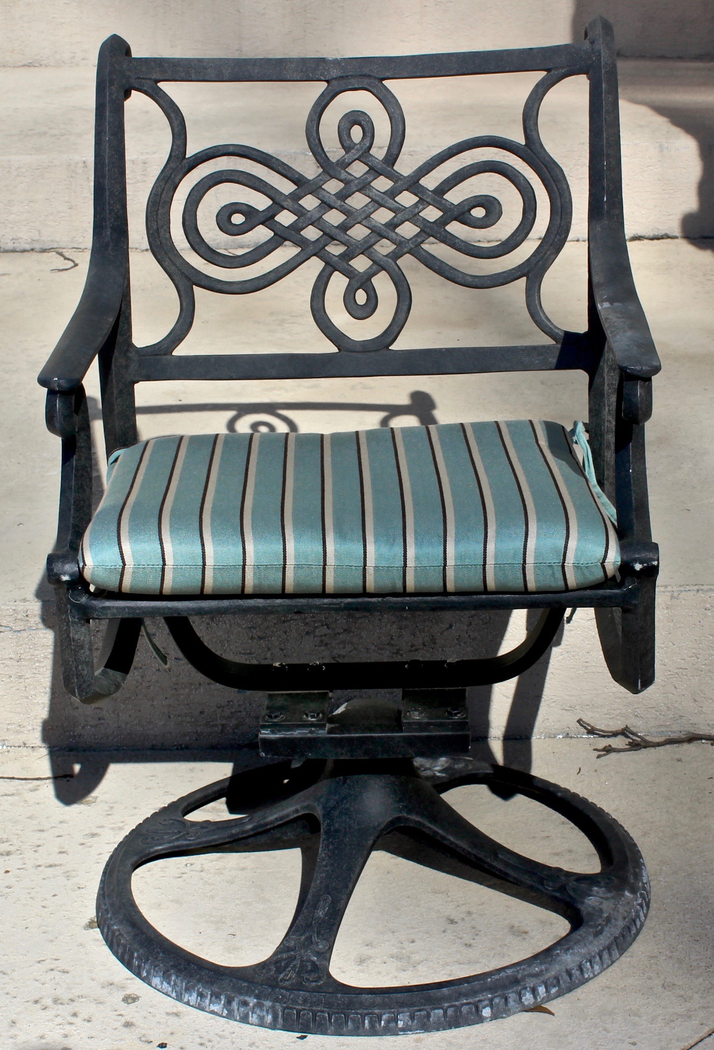 Cast Classics "Monte Cristo" Patio Table and Chairs