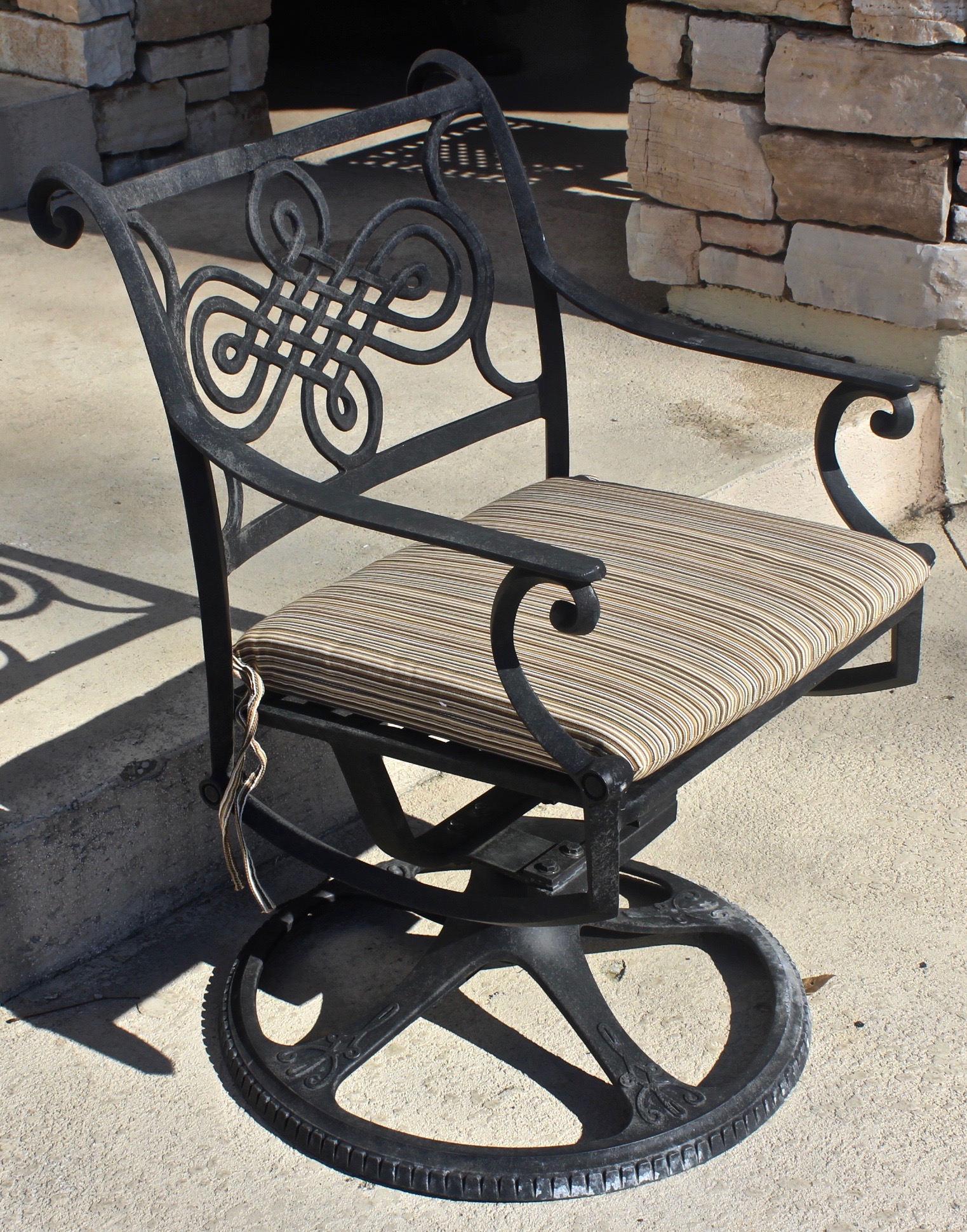 Cast Classics "Monte Cristo" Patio Dining Table and Chairs