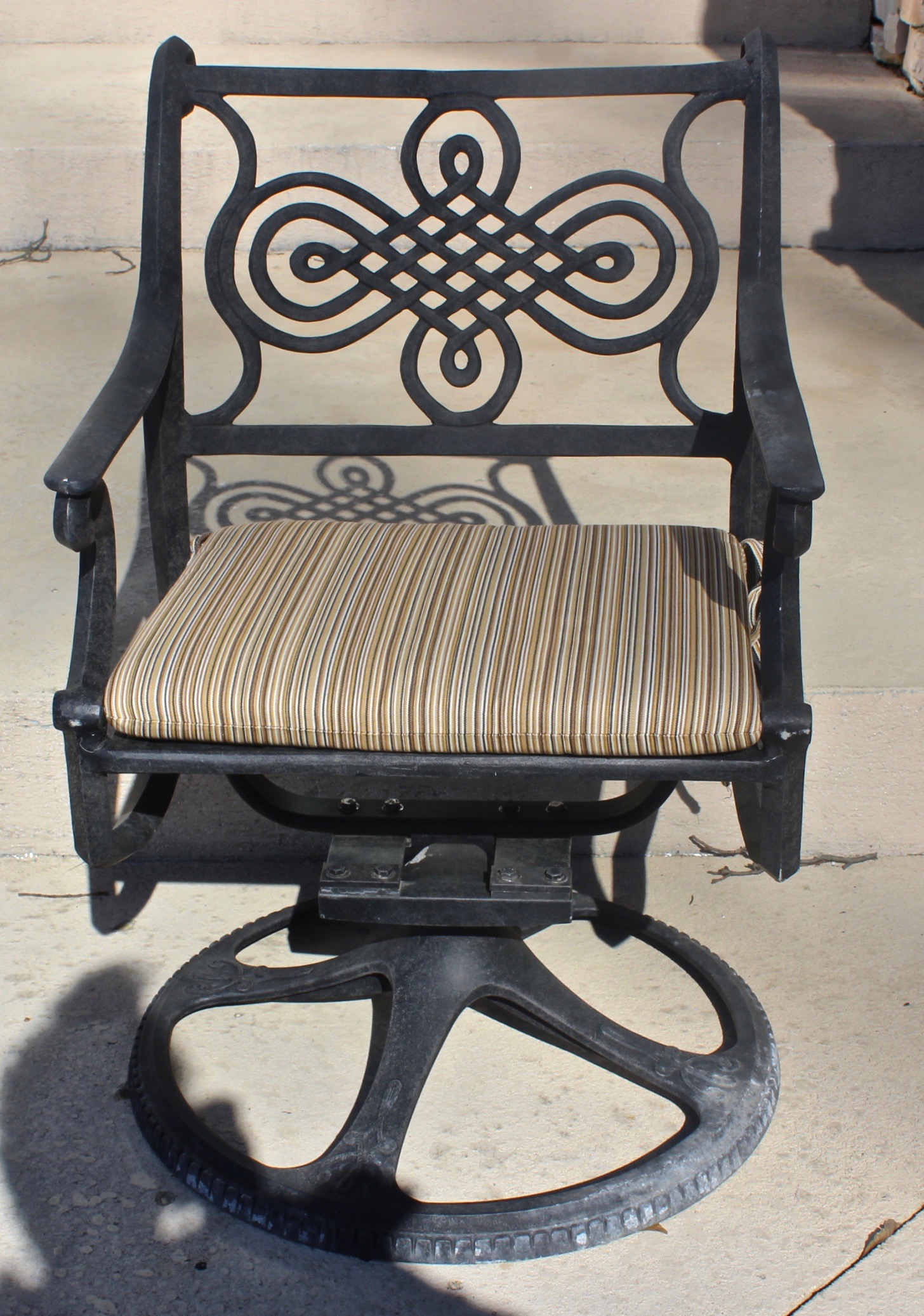 Cast Classics "Monte Cristo" Patio Dining Table and Chairs