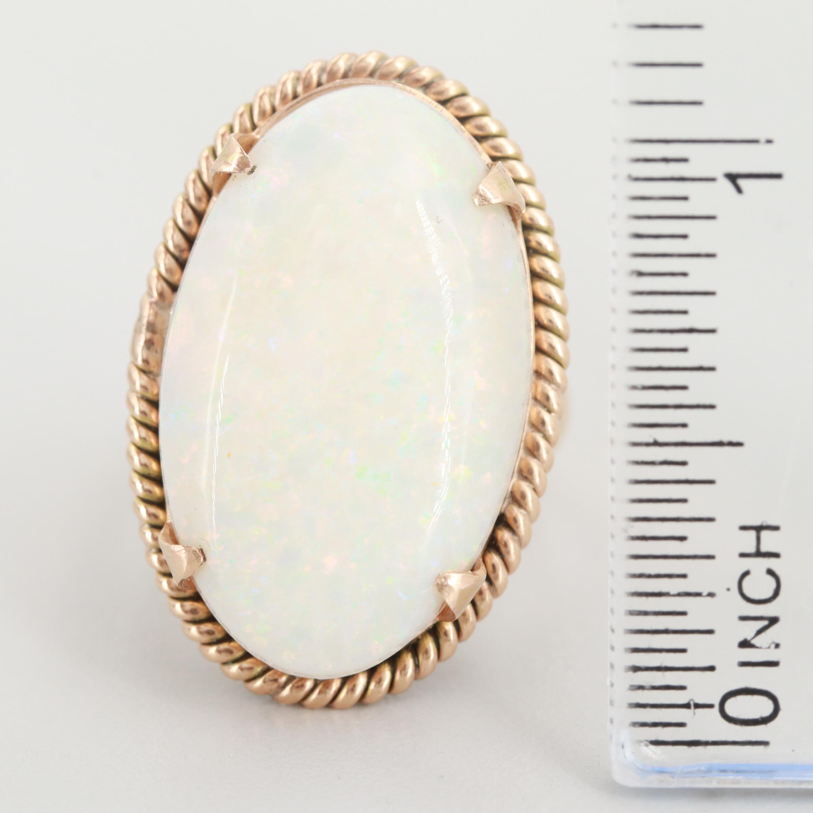 Vintage 14K Yellow Gold Oval Opal Cabochon Ring