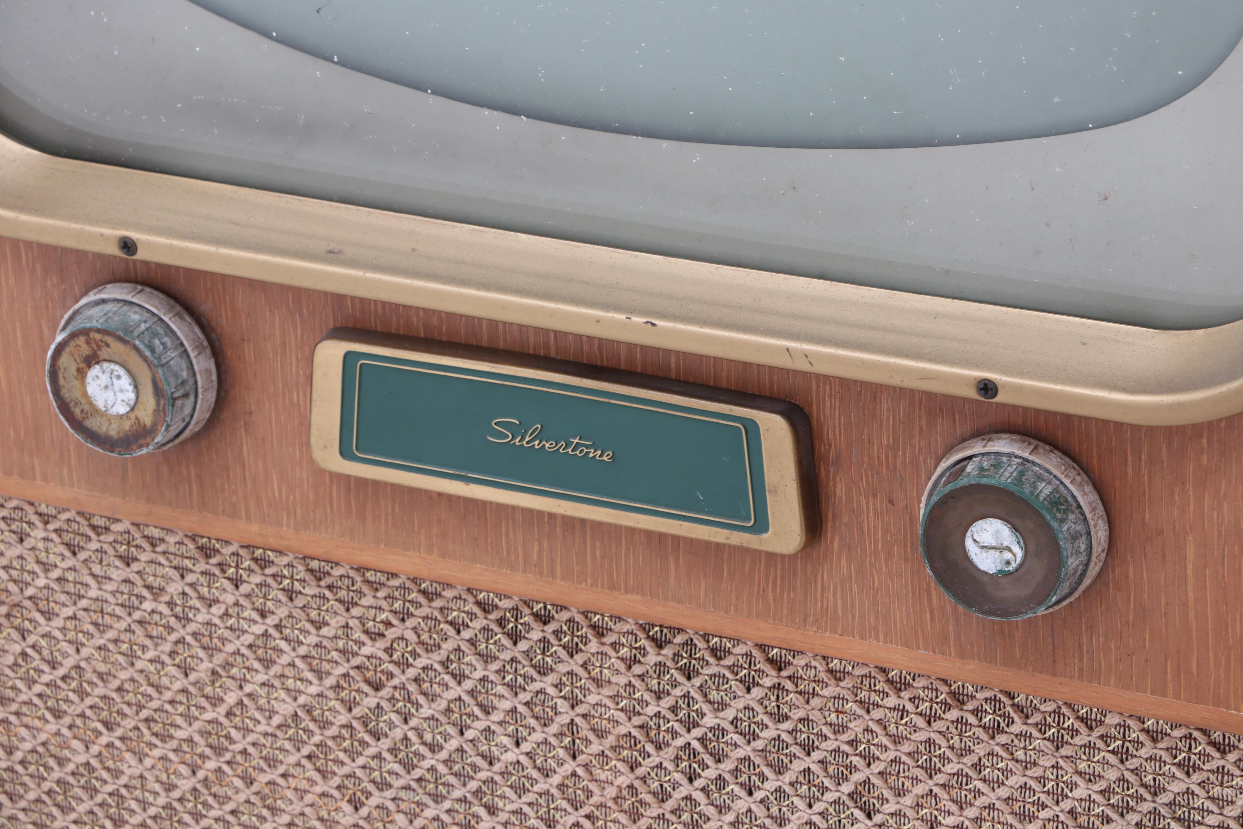 Vintage Silvertone Television in Oak Veneer Housing