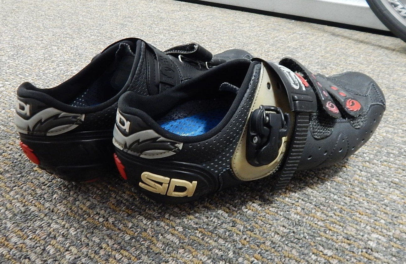 2000 Cervelo Canadian Made Soloist Street Race Bicycle with Many Upgrades, Shoes