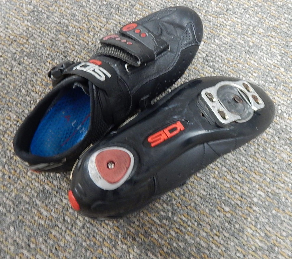 2000 Cervelo Canadian Made Soloist Street Race Bicycle with Many Upgrades, Shoes