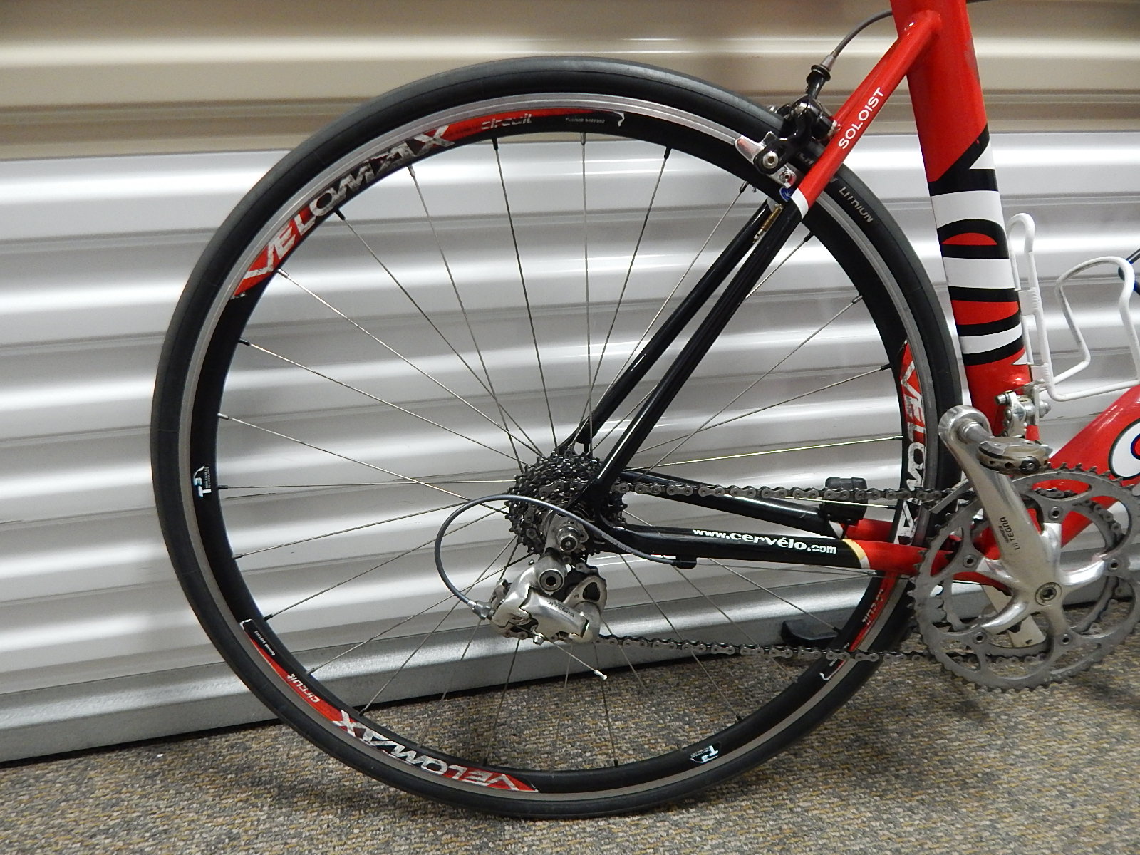 2000 Cervelo Canadian Made Soloist Street Race Bicycle with Many Upgrades, Shoes