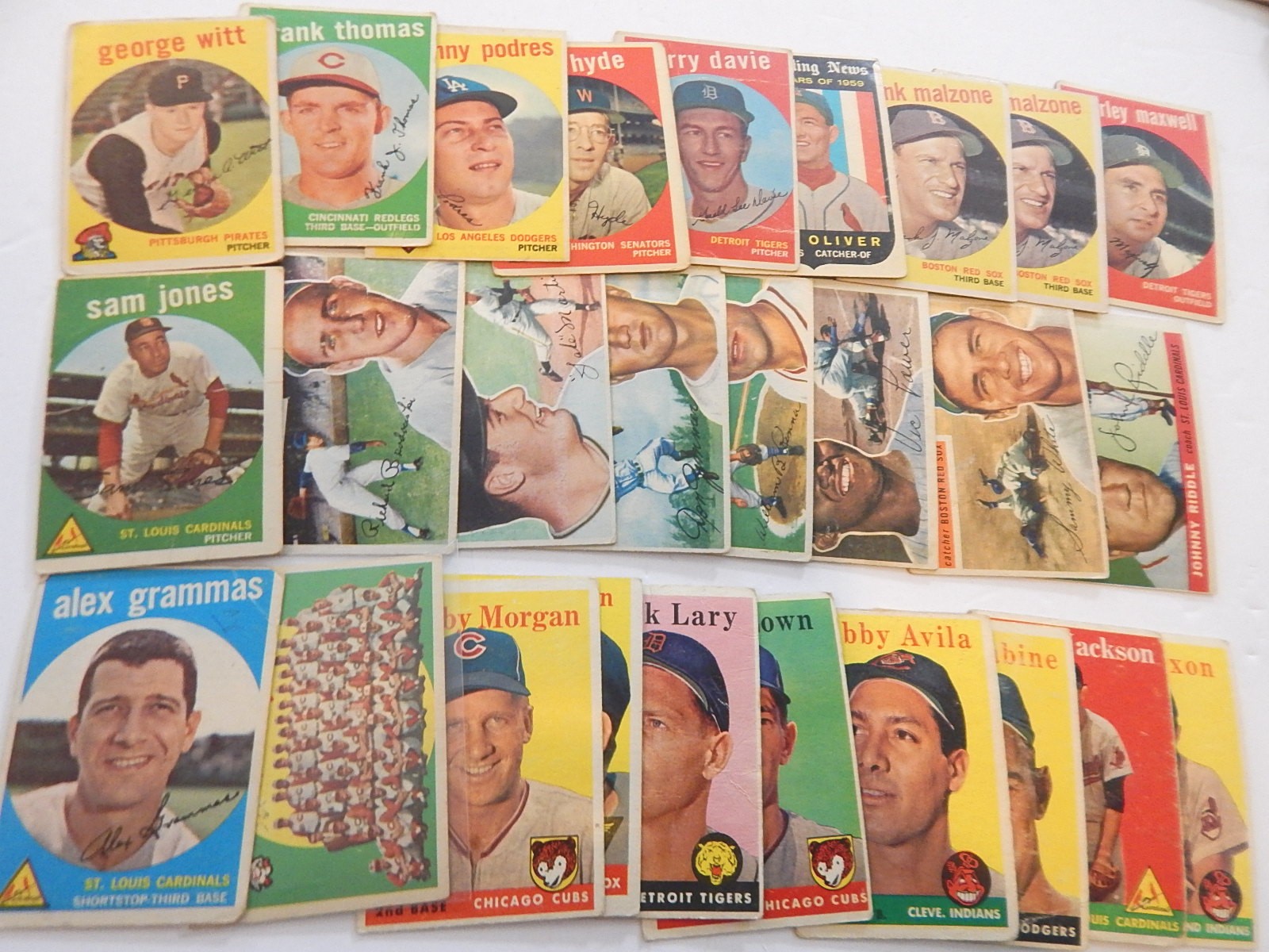 Large Vintage Baseball Card Collection with Rookies and Stars, 1952 to 1961