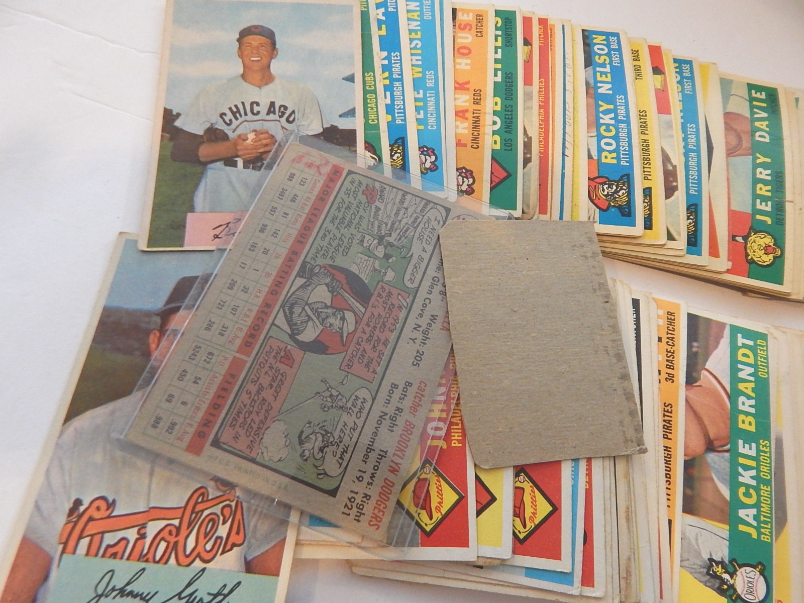 Large Vintage Baseball Card Collection with Rookies and Stars, 1952 to 1961