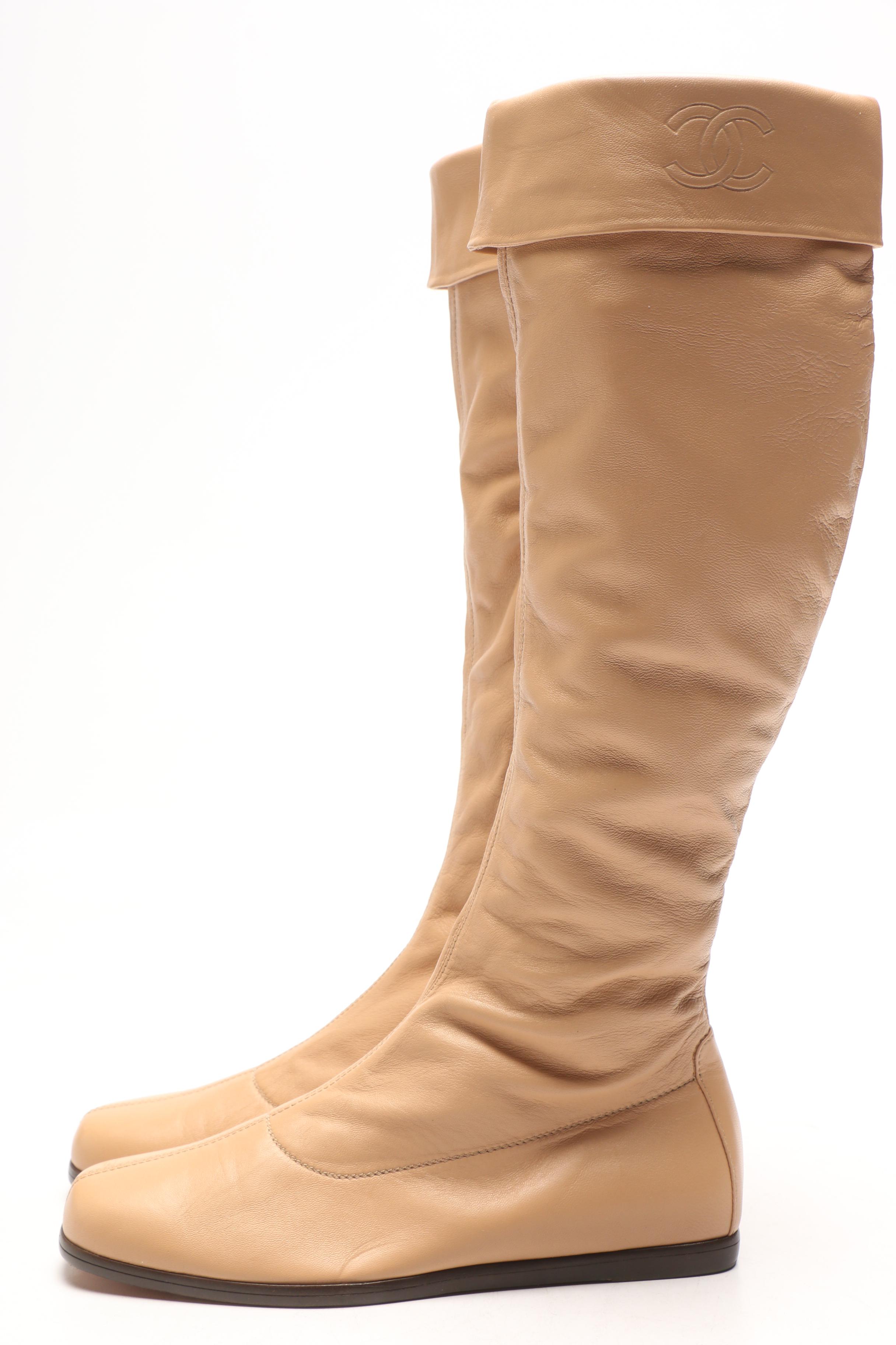 Chanel Fall/Winter 1999 Runway Collection CC Logo Beige Leather Boots