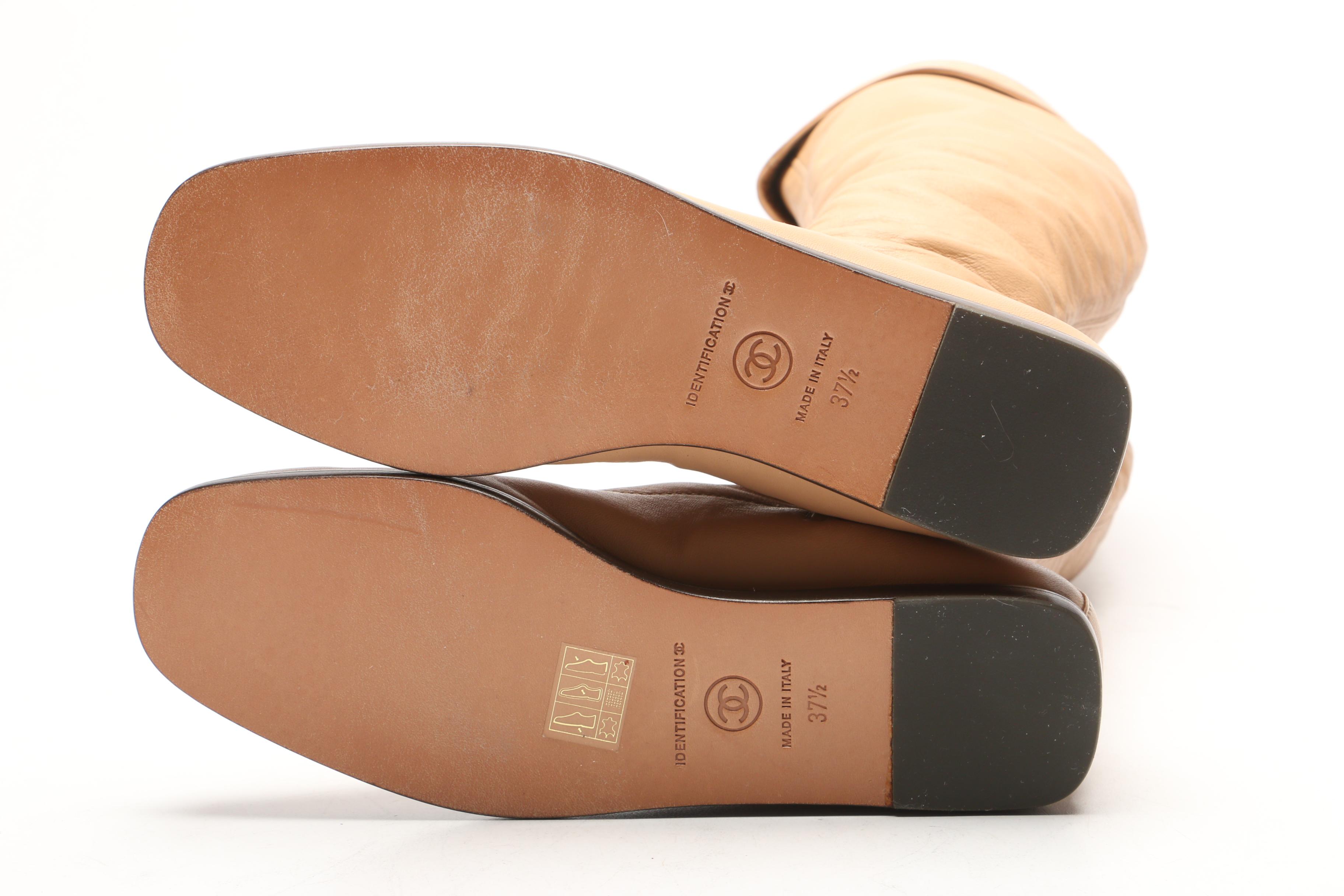 Chanel Fall/Winter 1999 Runway Collection CC Logo Beige Leather Boots