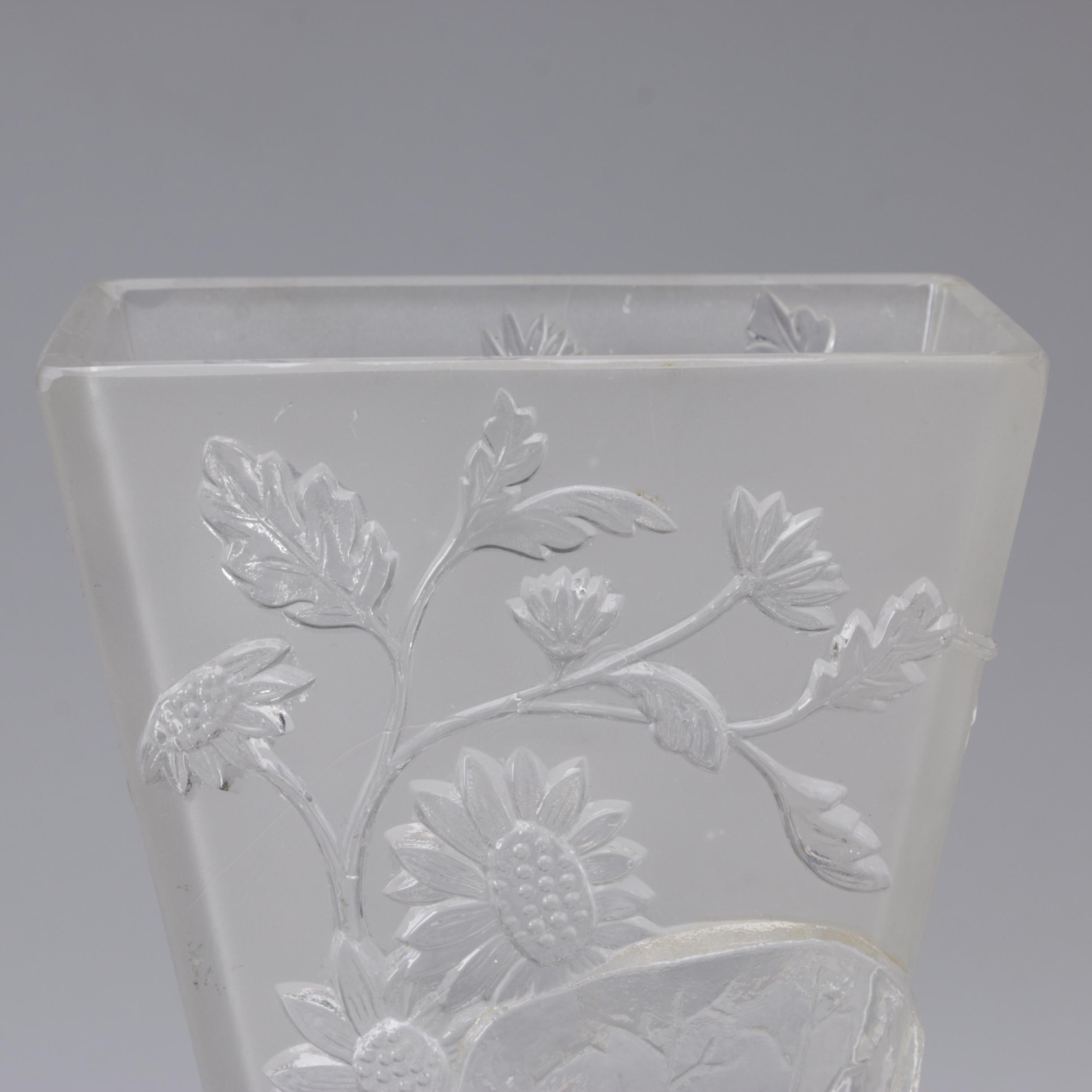 Baccarat Frosted and Clear Crystal "Grasshopper" Vase, Circa 1920s