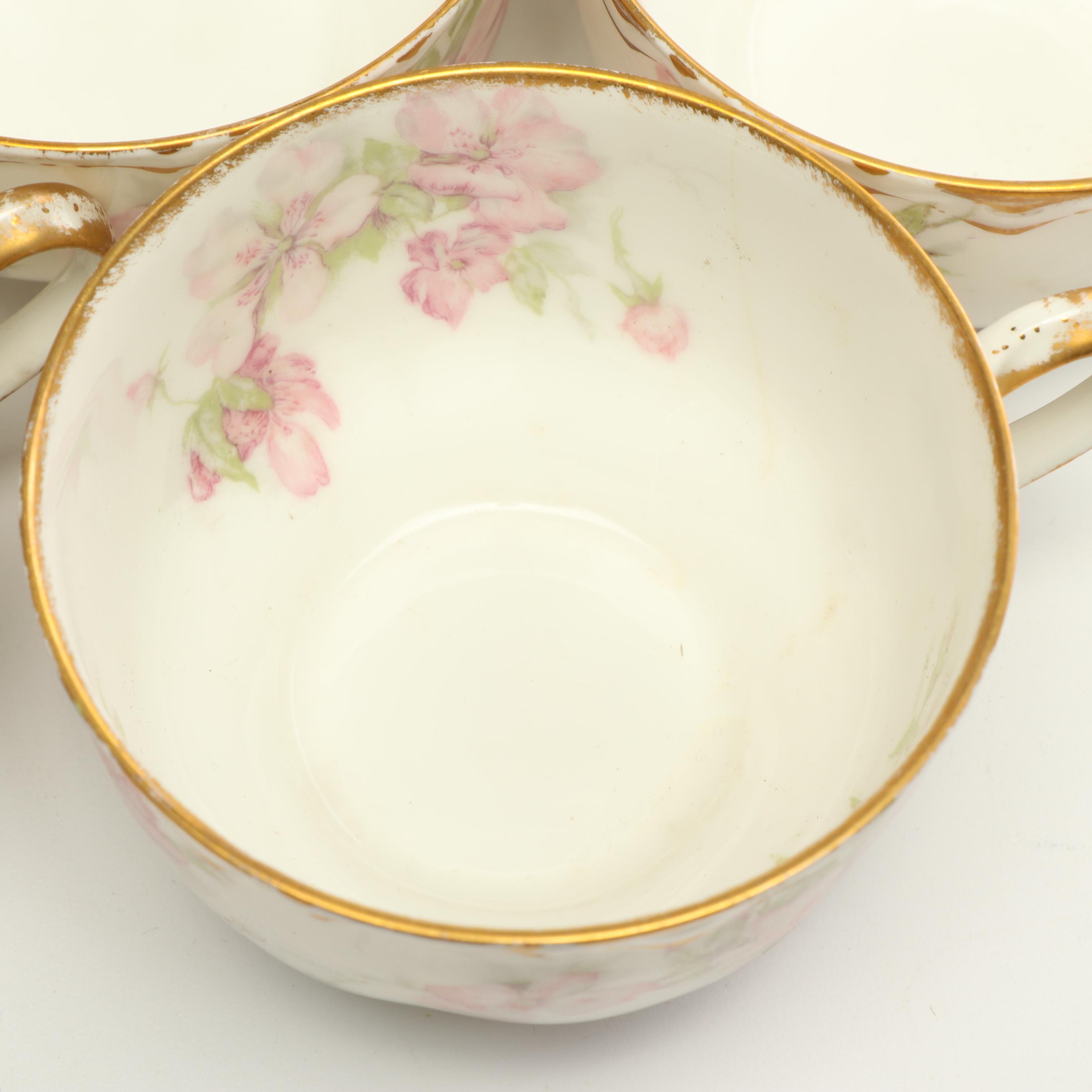 Haviland & Co. Limoges Floral Dinnerware Service, Early 20th Century