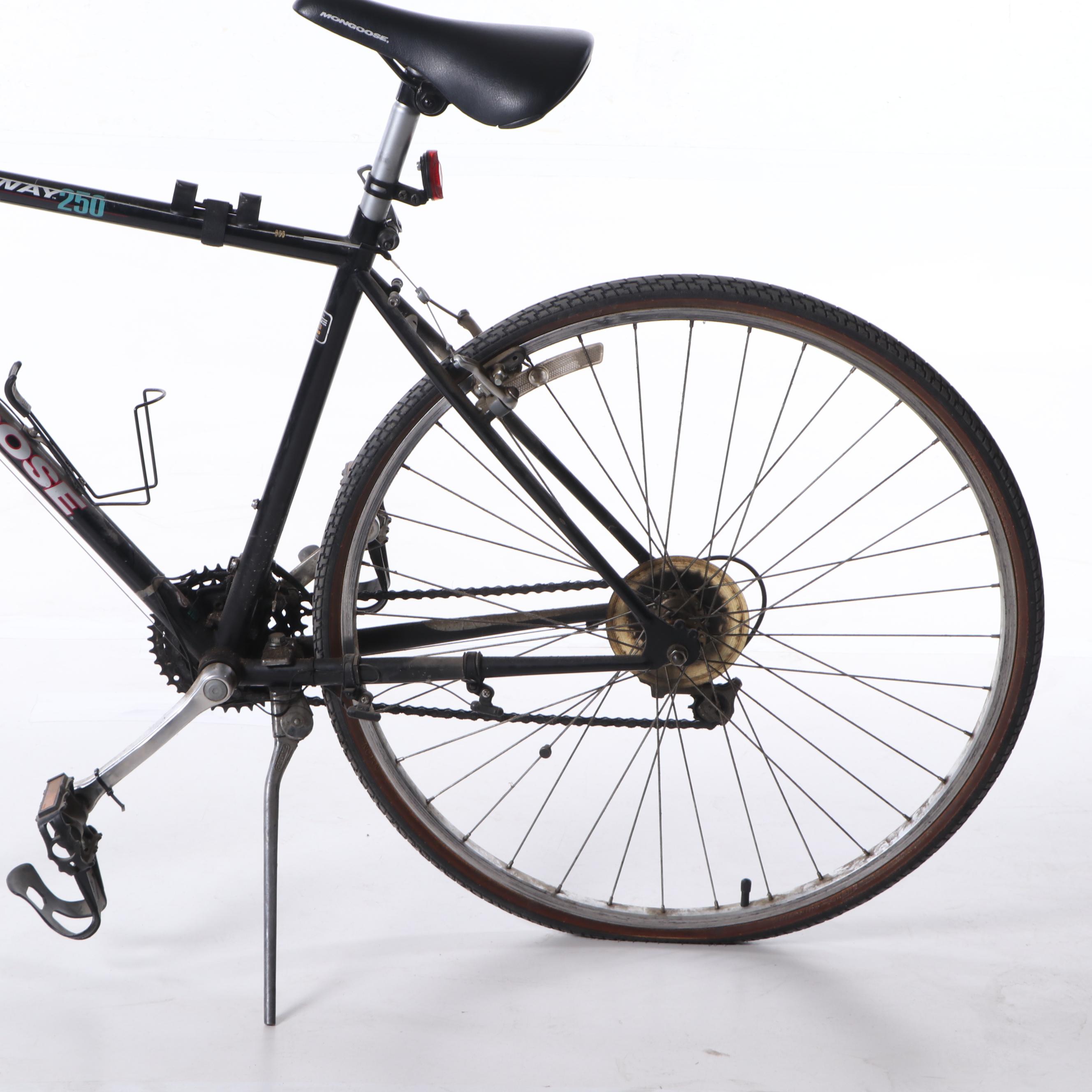 Mongoose Crossway 250 Men's Bicycle