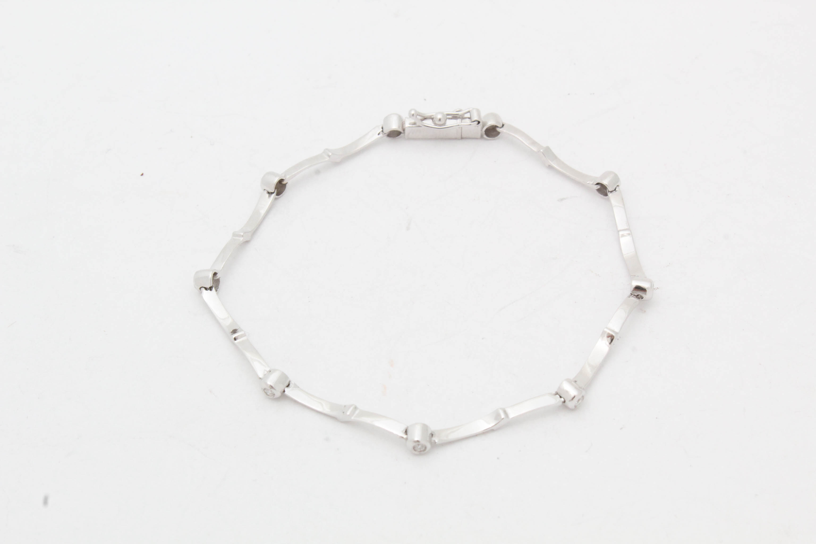 18K White Gold Diamond Bracelet