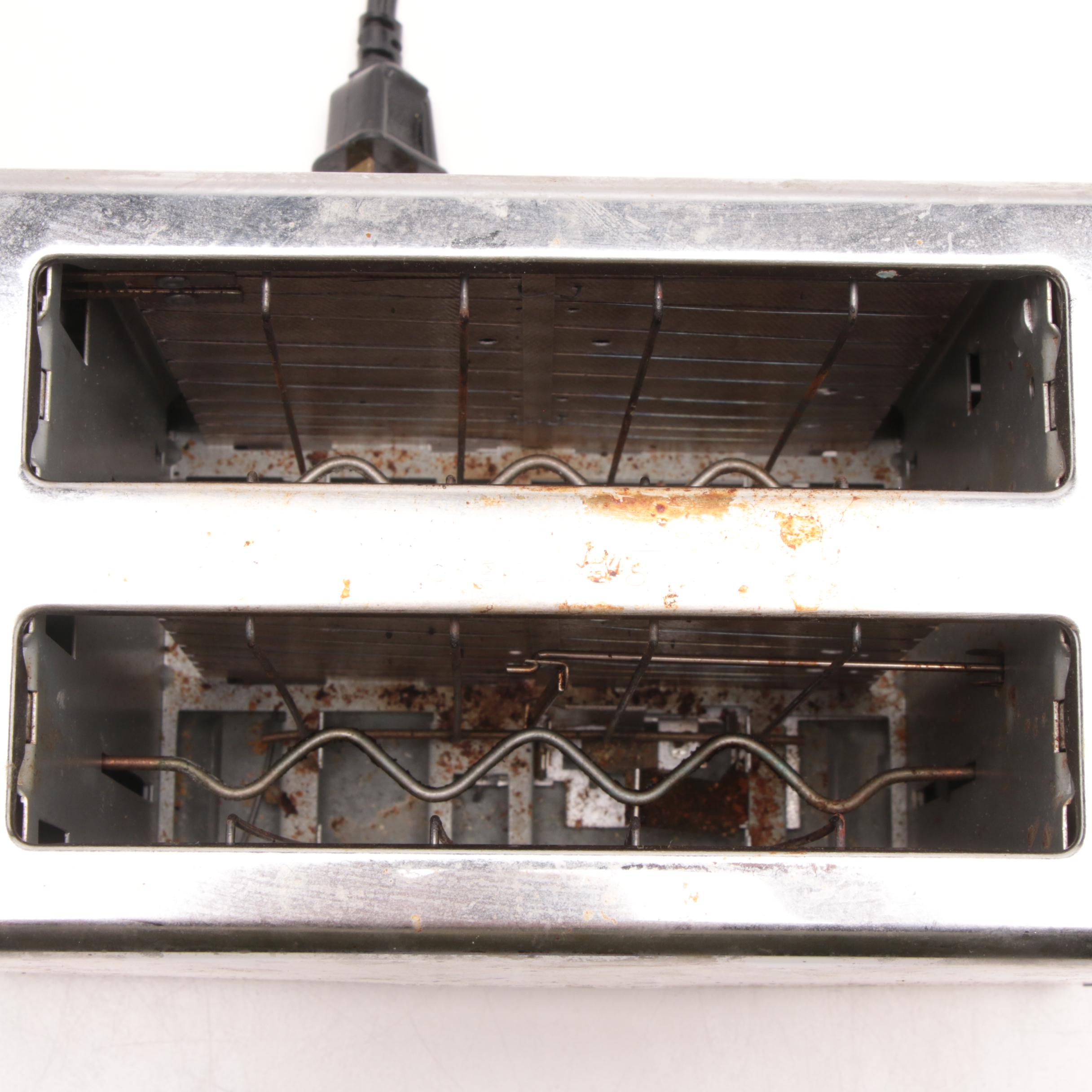 Vintage Appliances From "The Old Man & The Gun"