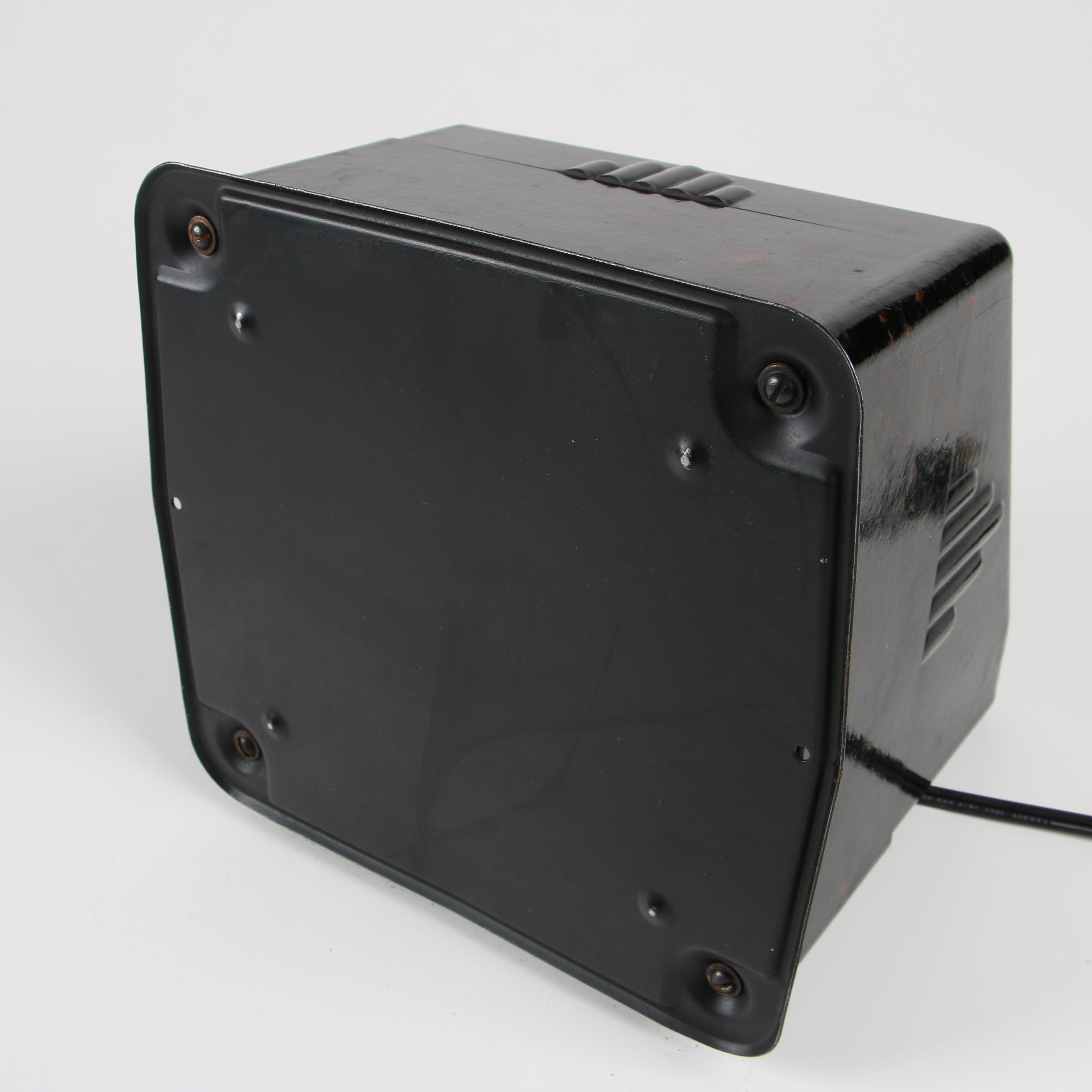 Lionel "Trainmaster" Type V Transformer