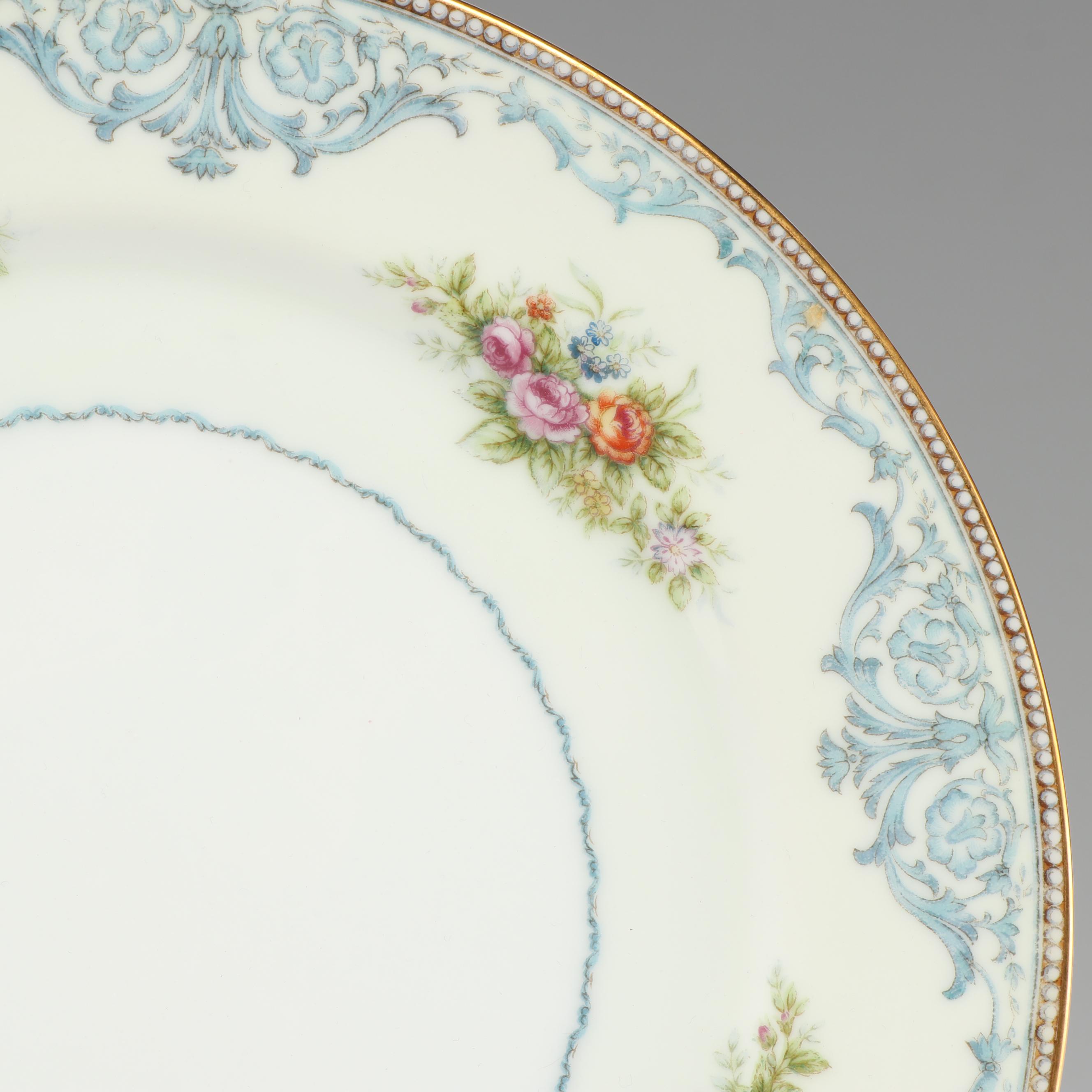 Kingsley (Japan) "Duchess" Porcelain Dinnerware Service of Twelve